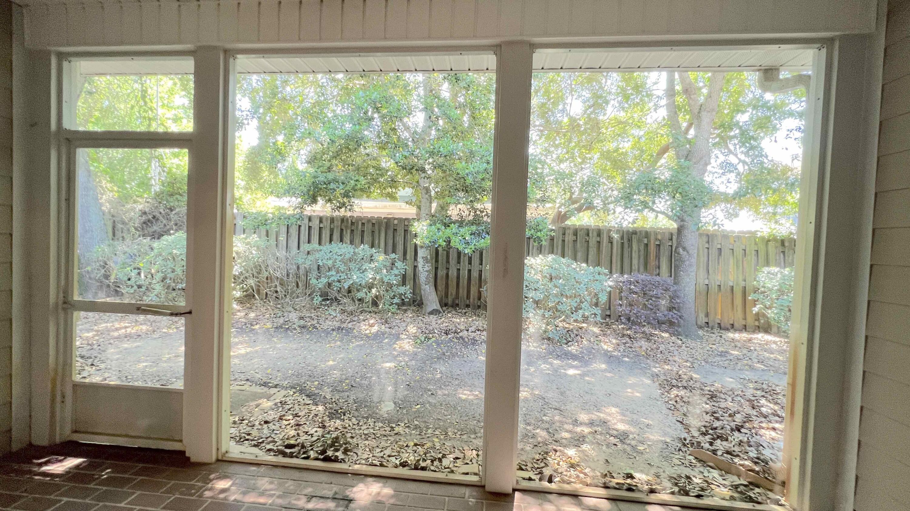 DIAMOND LAKES LOT C11 - Residential Lease