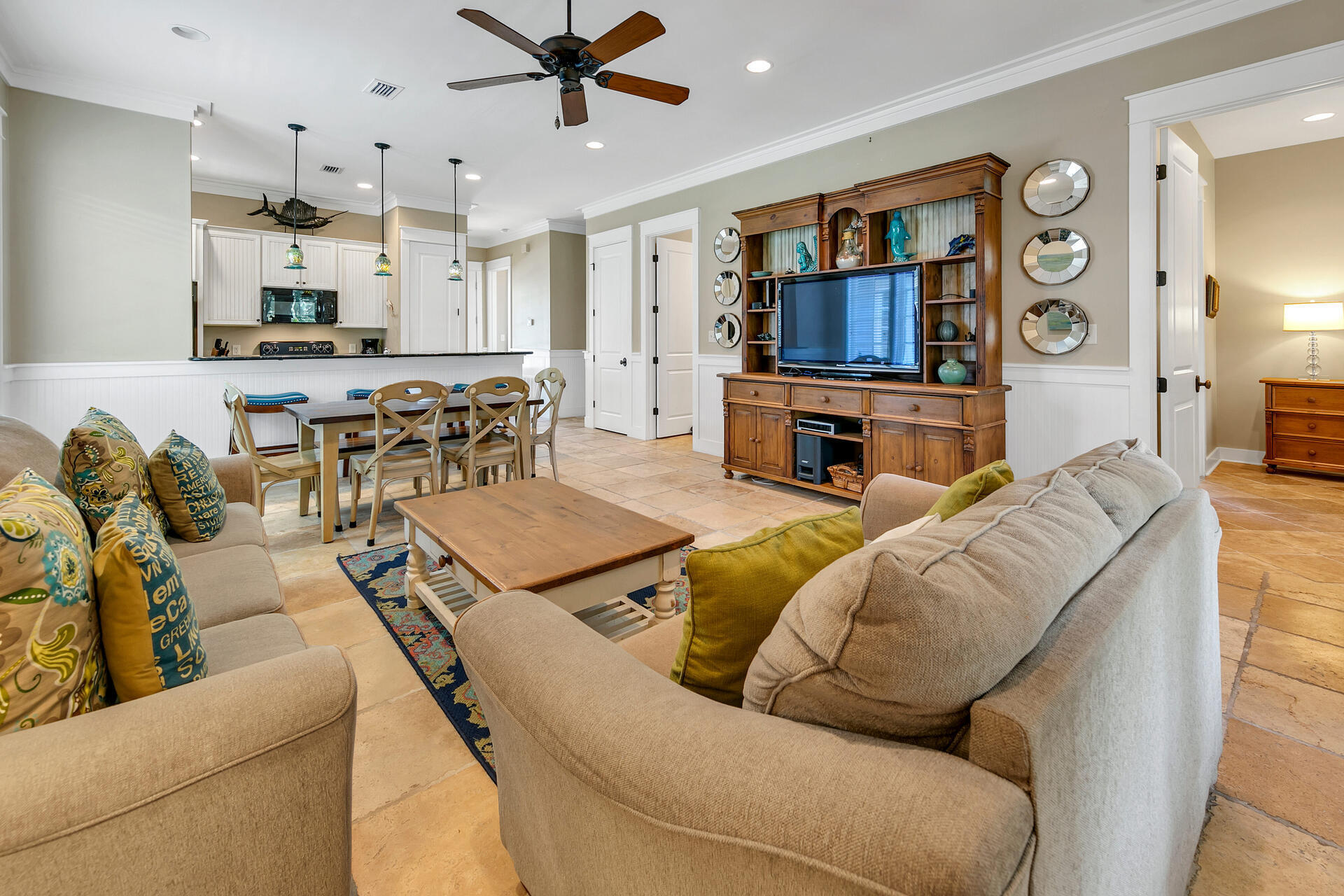 BUNGALOS AT SANDESTIN - Residential