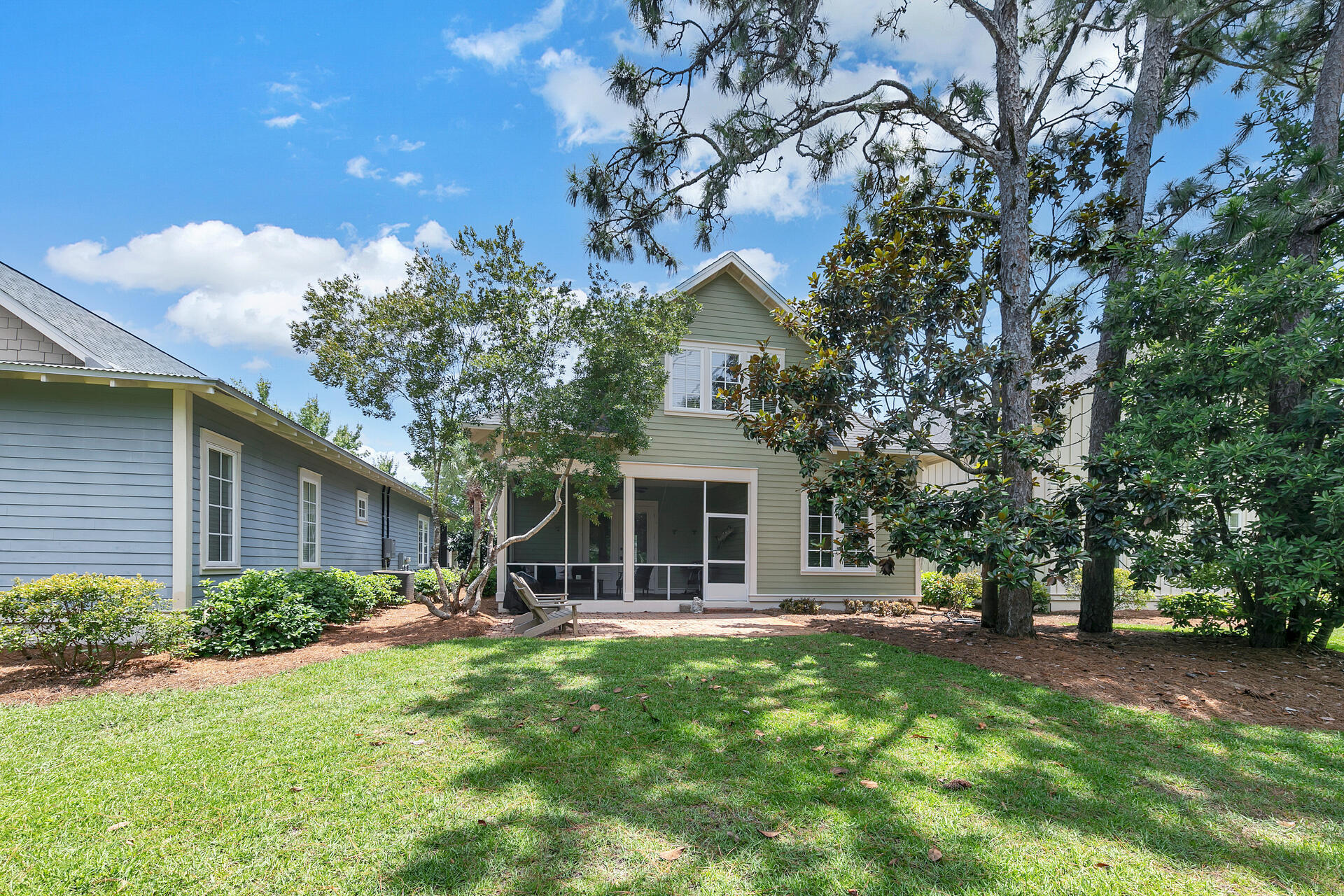 BUNGALOS AT SANDESTIN - Residential