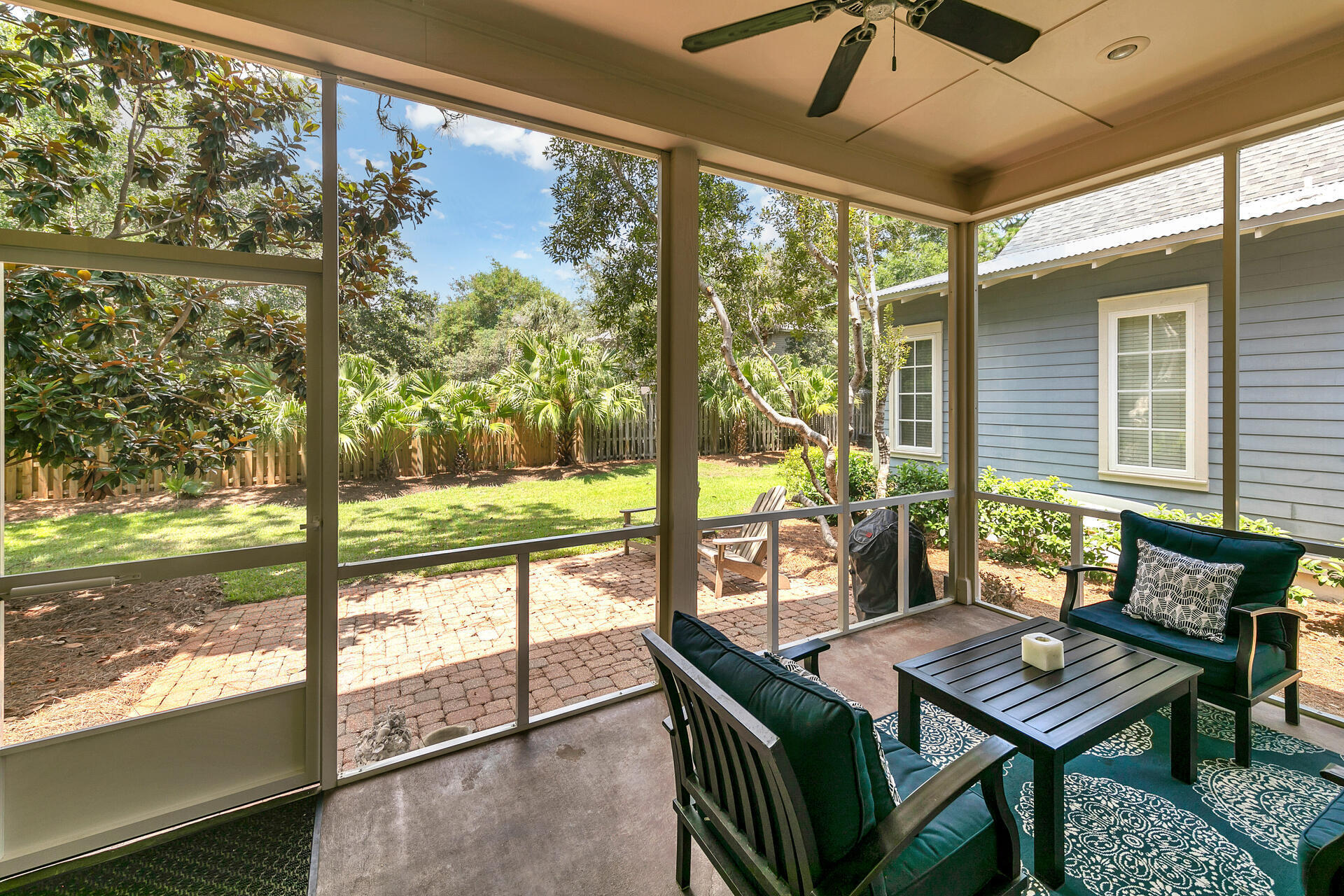 BUNGALOS AT SANDESTIN - Residential