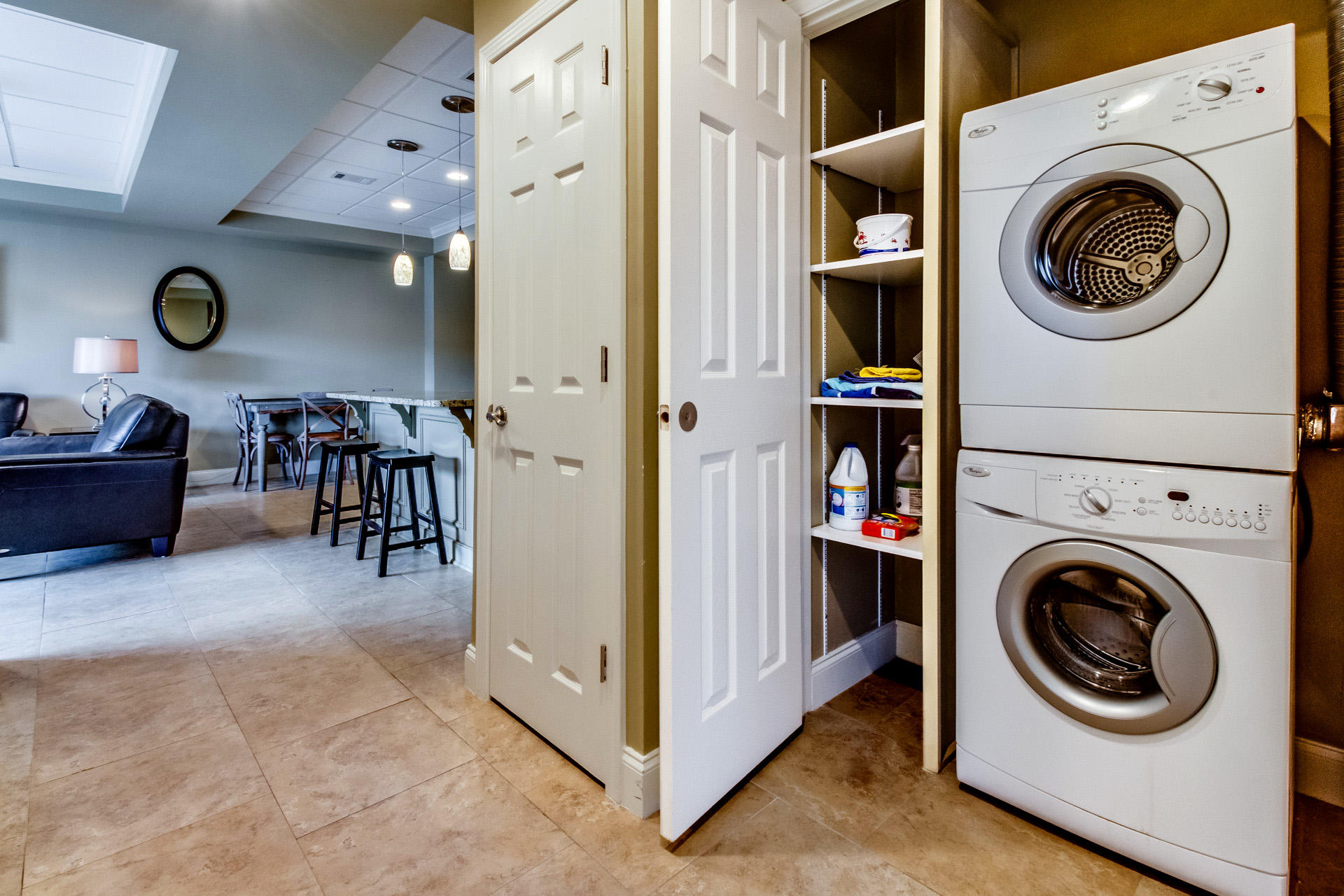 SUN KING TOWERS PH 1 - Residential