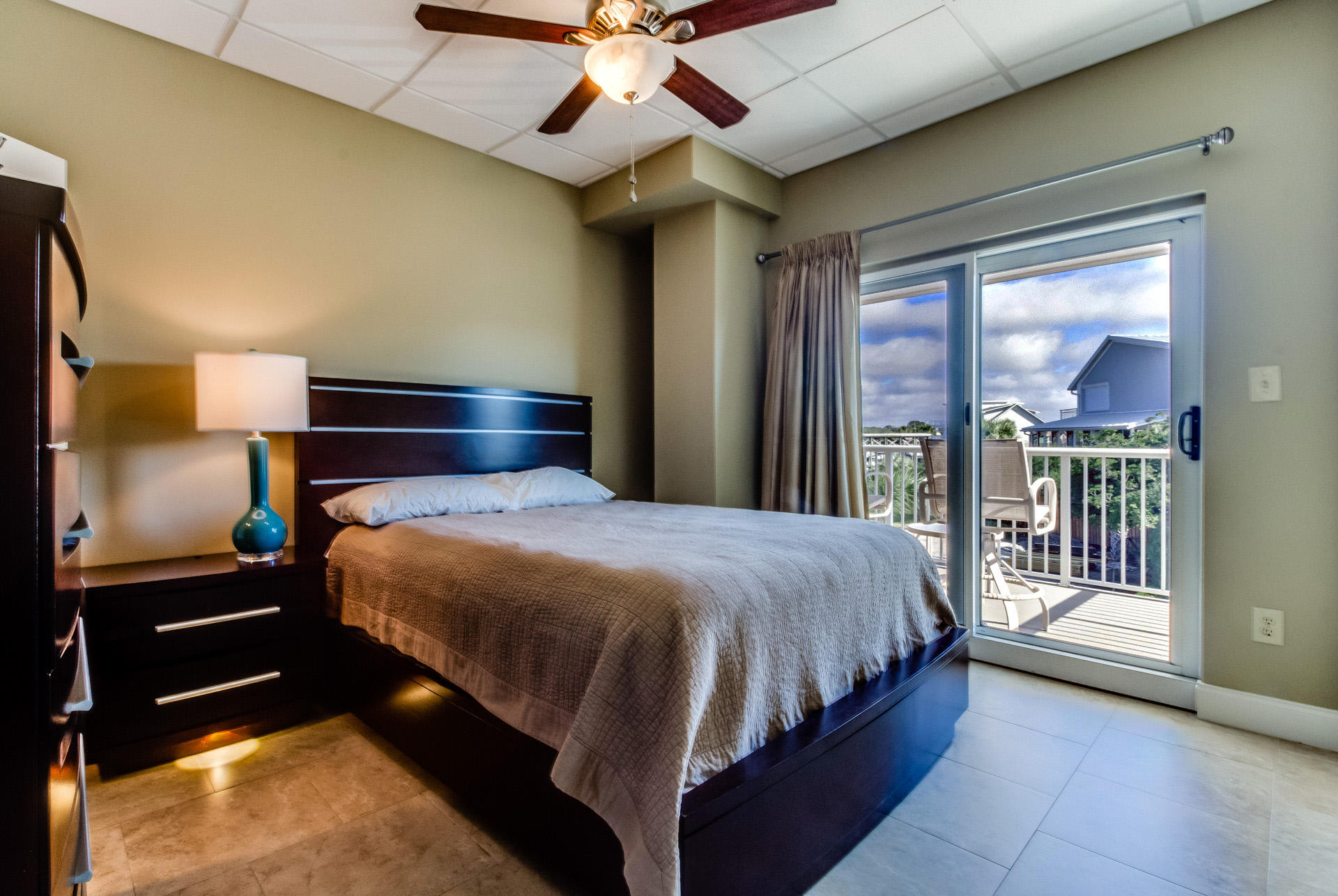 SUN KING TOWERS PH 1 - Residential