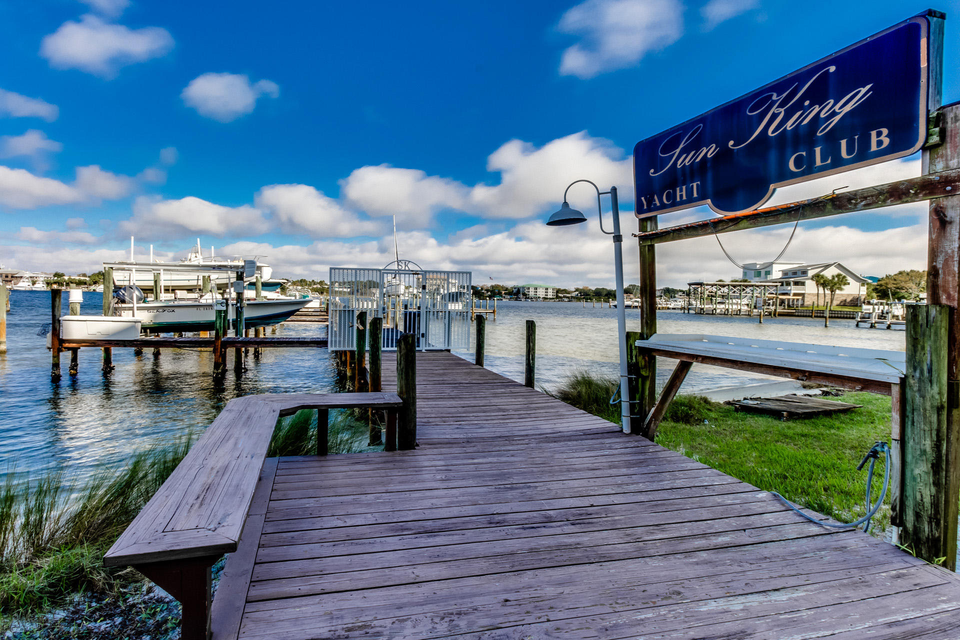 SUN KING TOWERS PH 1 - Residential