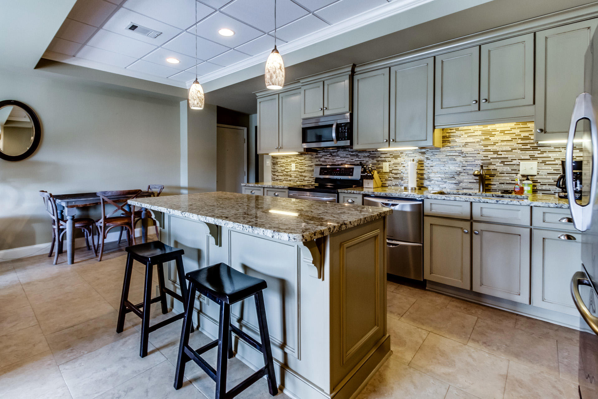 SUN KING TOWERS PH 1 - Residential