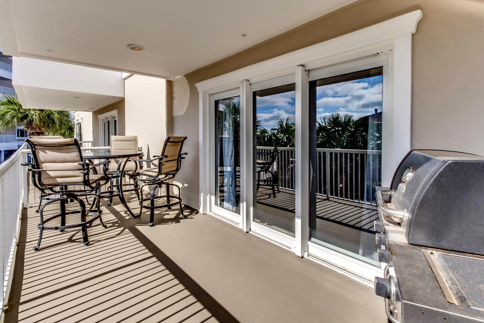 SUN KING TOWERS PH 1 - Residential