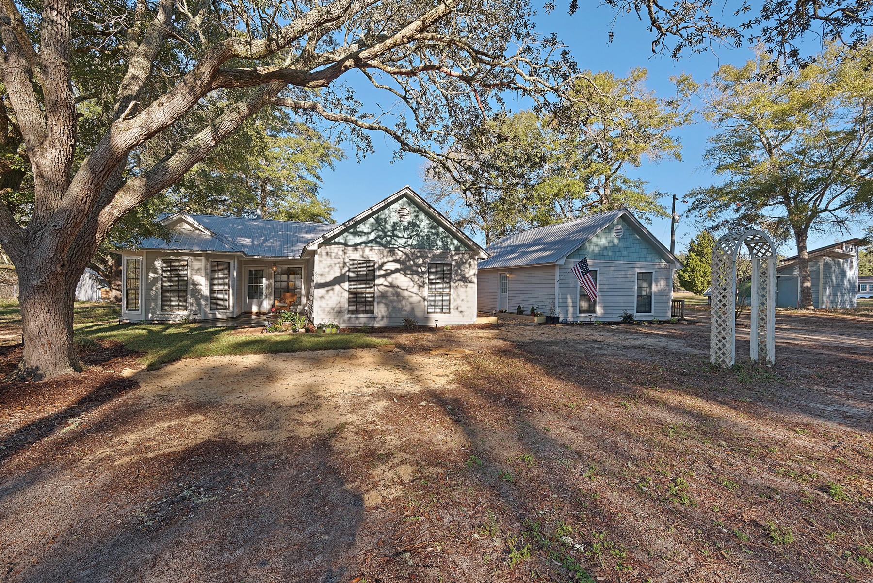 NO RECORDED SUBDIVISION - Residential