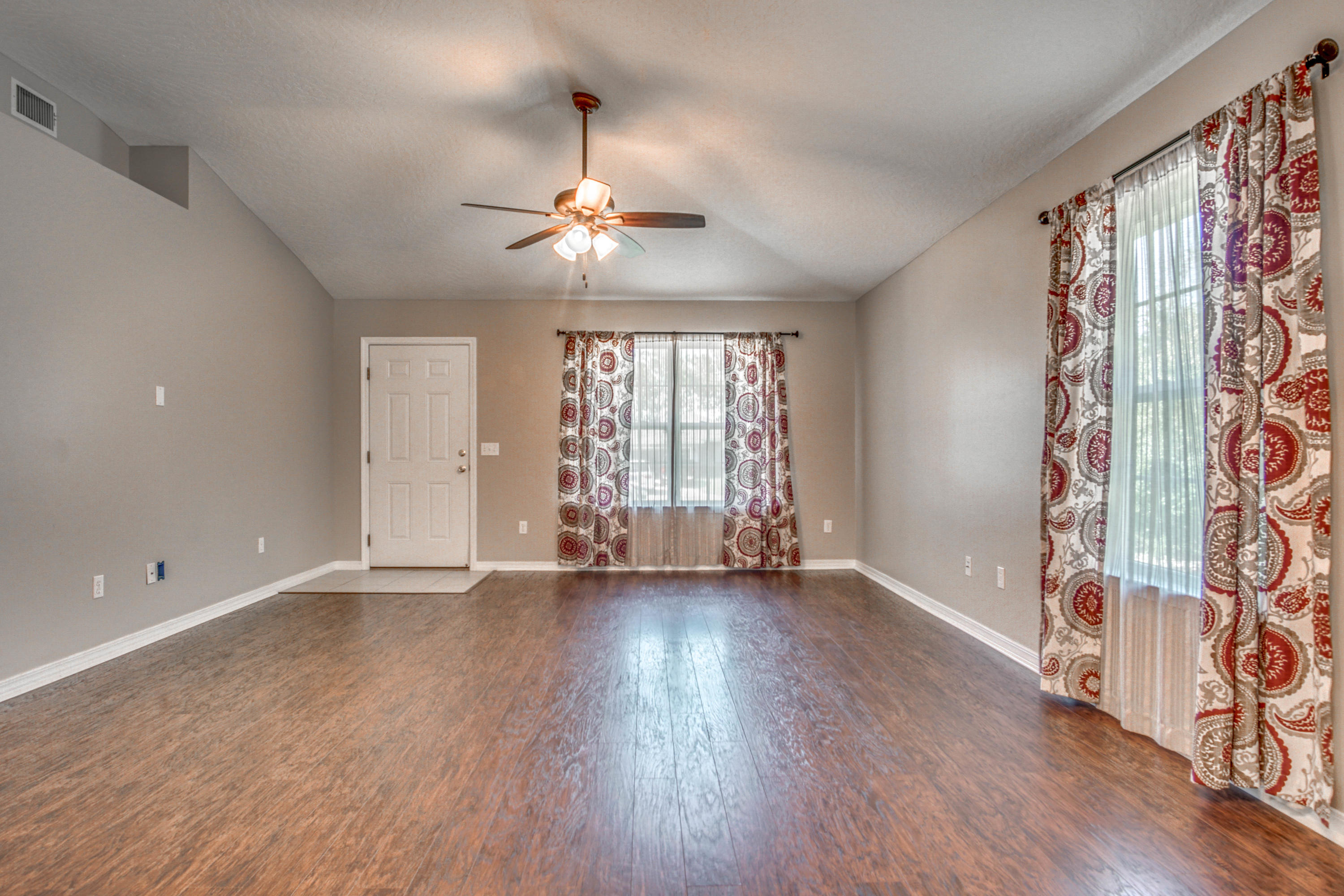NAVARRE S/D 2ND ADDN - Residential