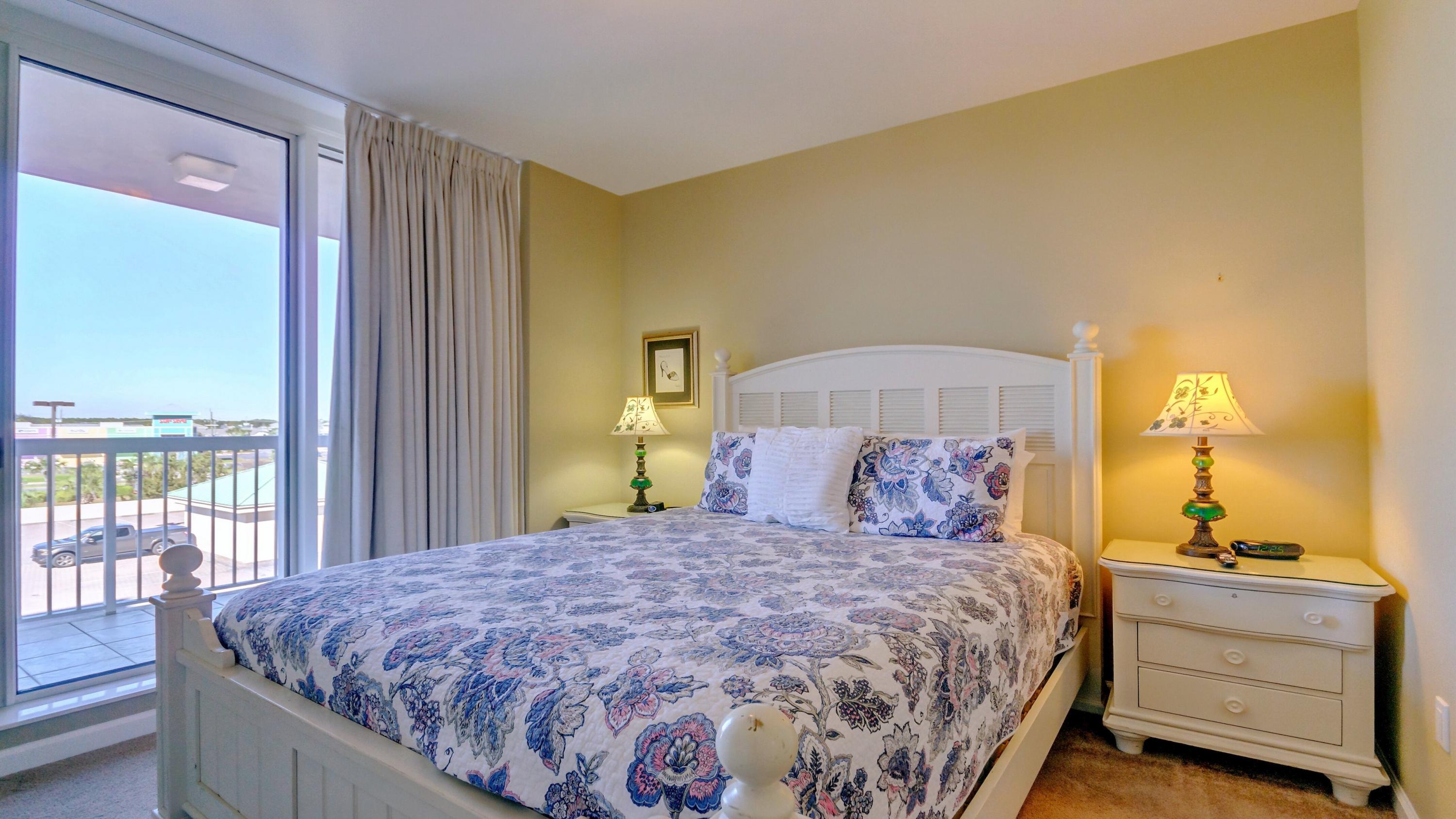 SILVER BEACH TOWERS - Residential