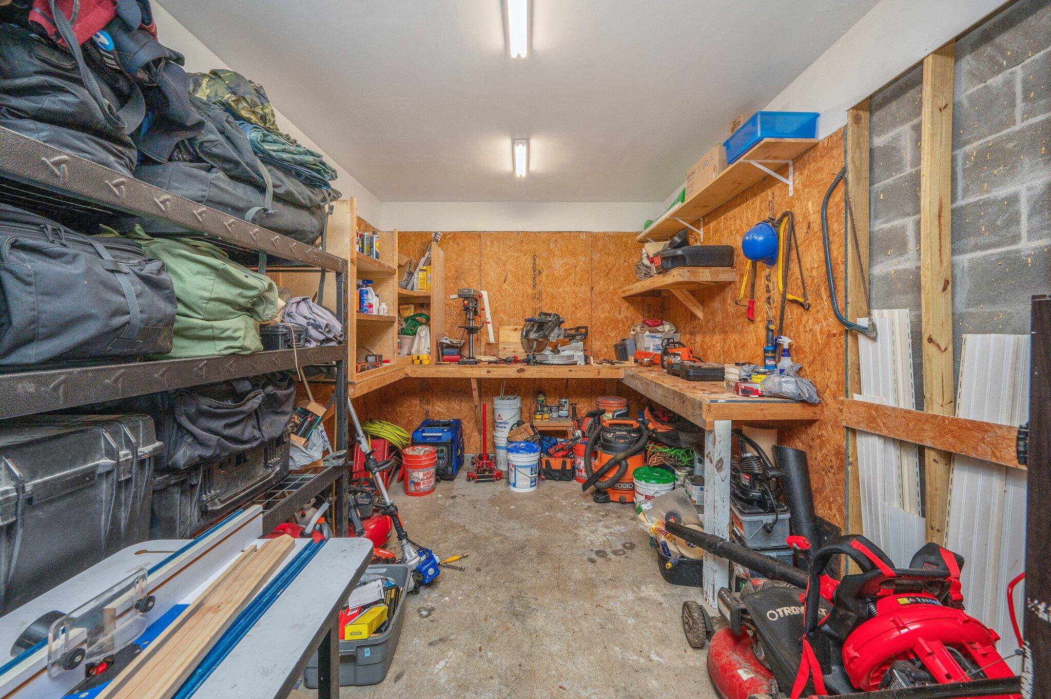 HIDDEN SPRINGS - Residential