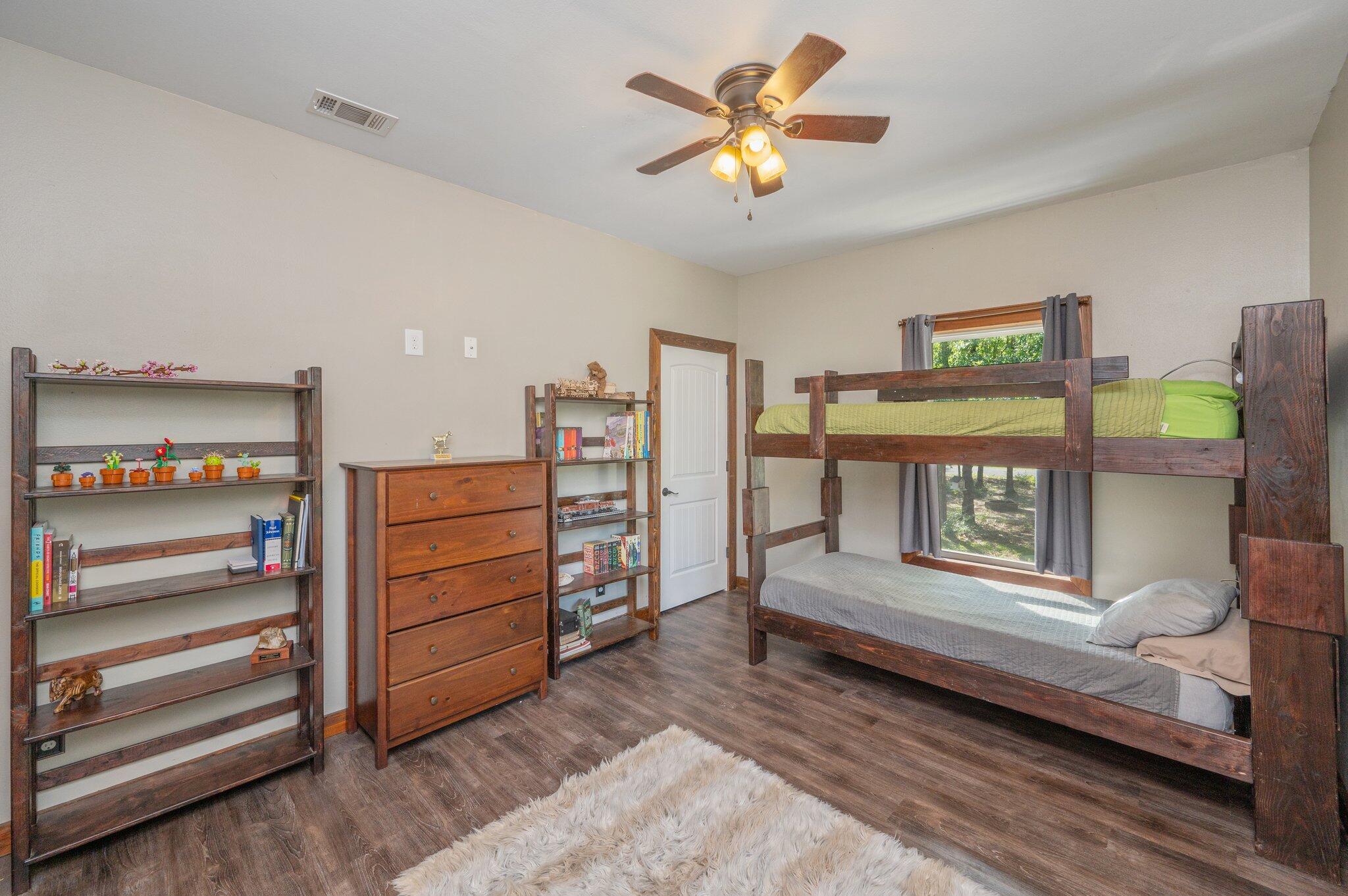 HIDDEN SPRINGS - Residential