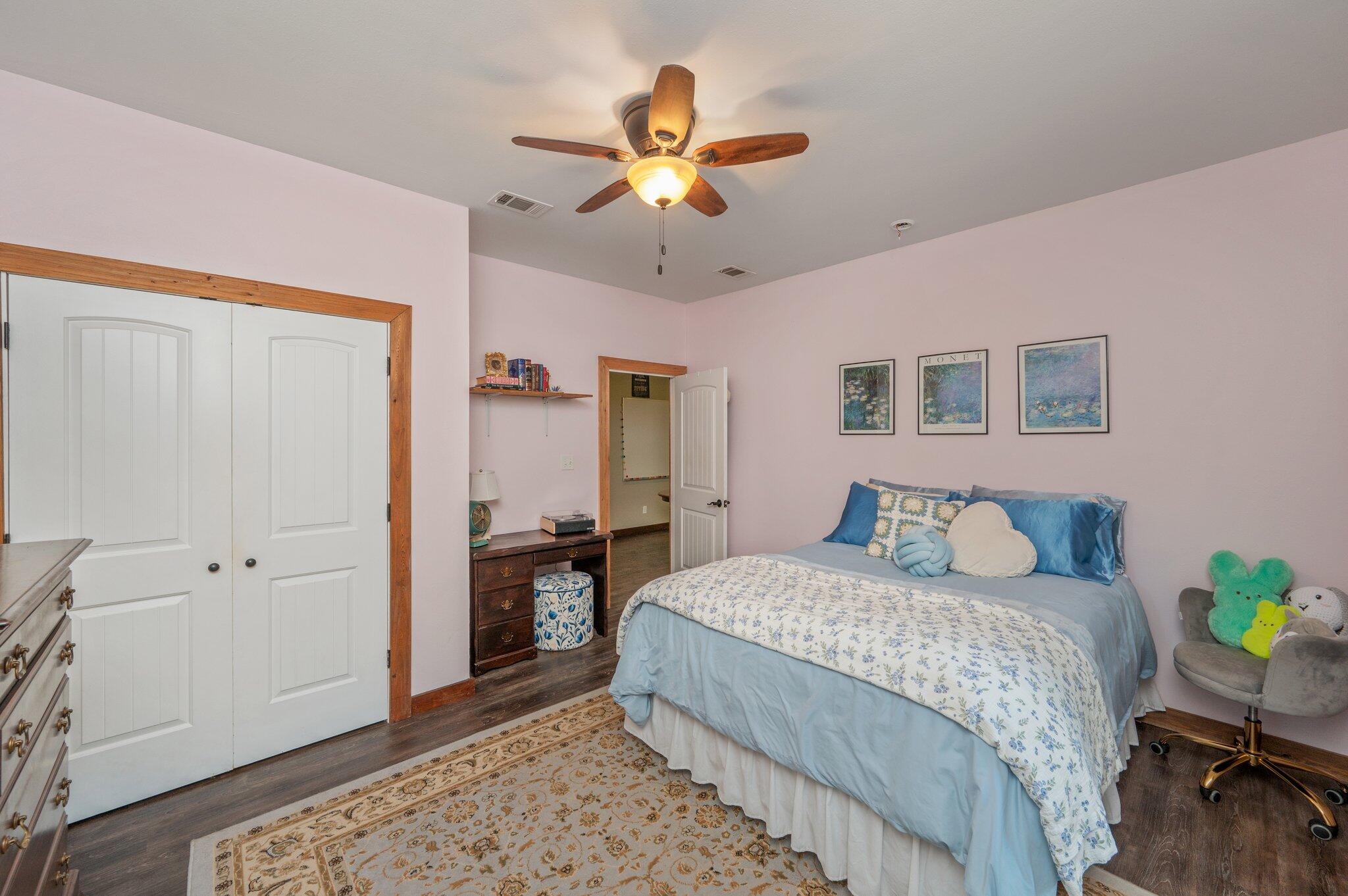 HIDDEN SPRINGS - Residential