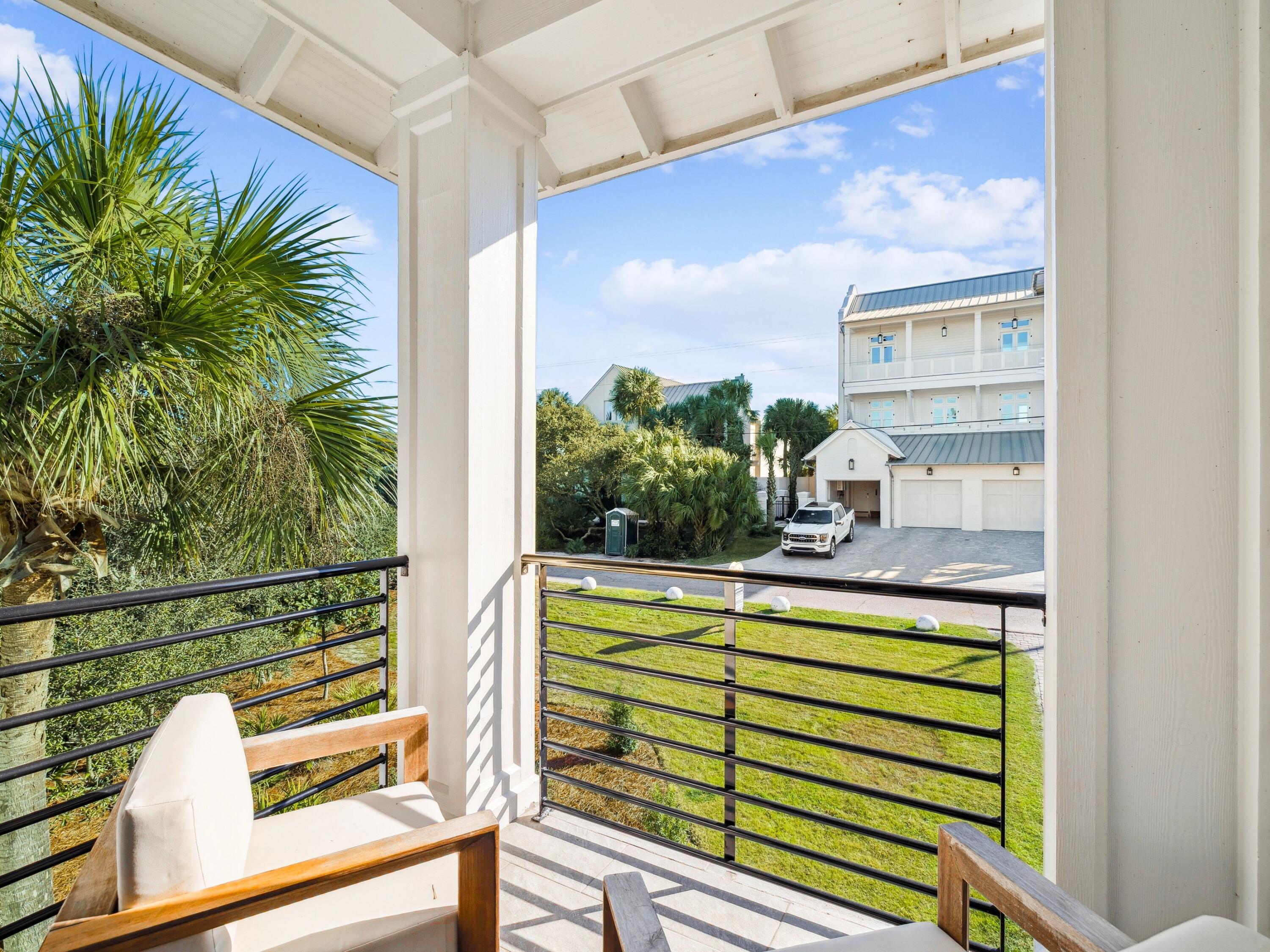 BLUE MOUNTAIN BEACH - Residential