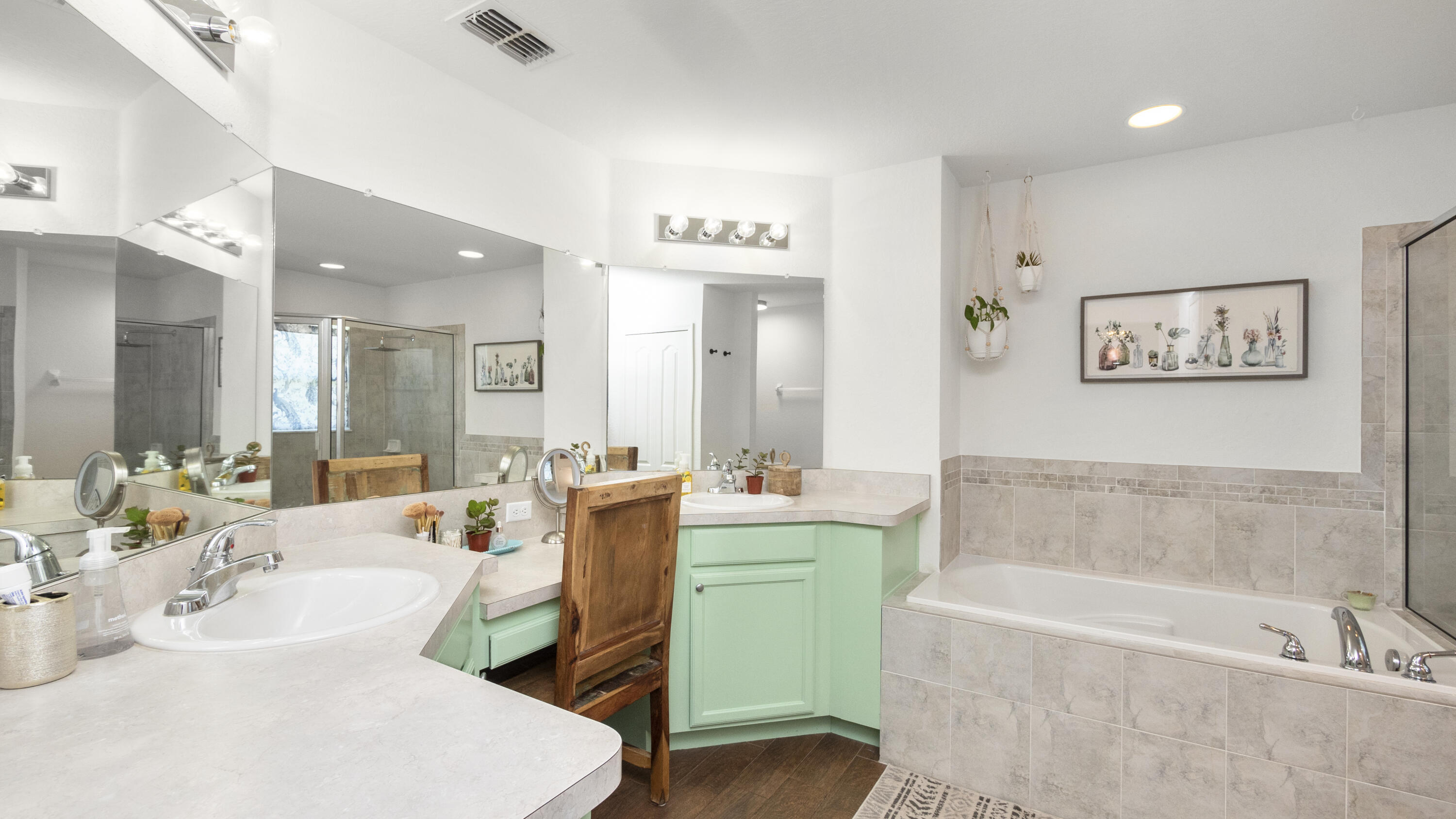 HALLAM PRESERVE WEST ''I'' PHASE TWO - Residential