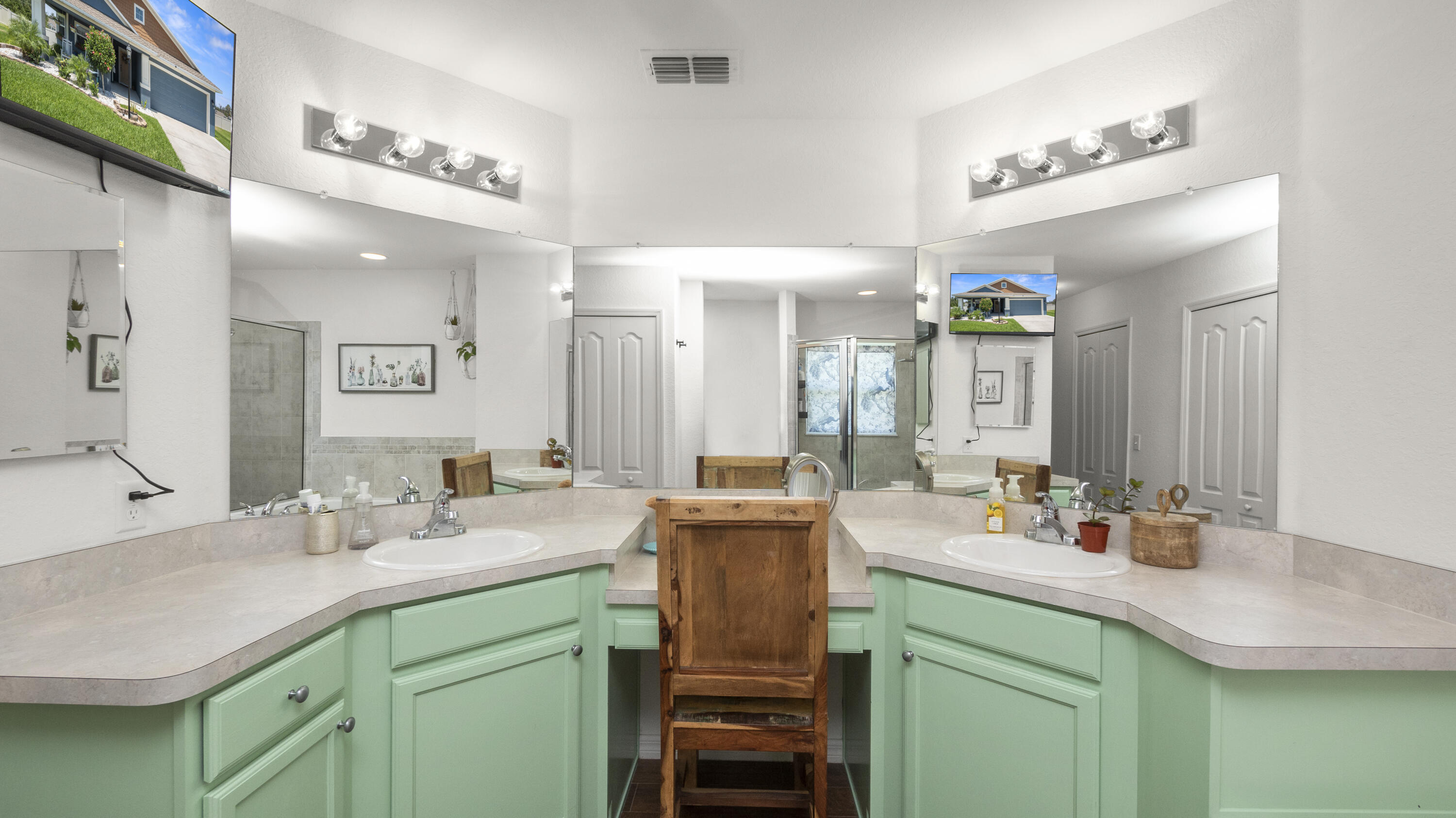 HALLAM PRESERVE WEST ''I'' PHASE TWO - Residential