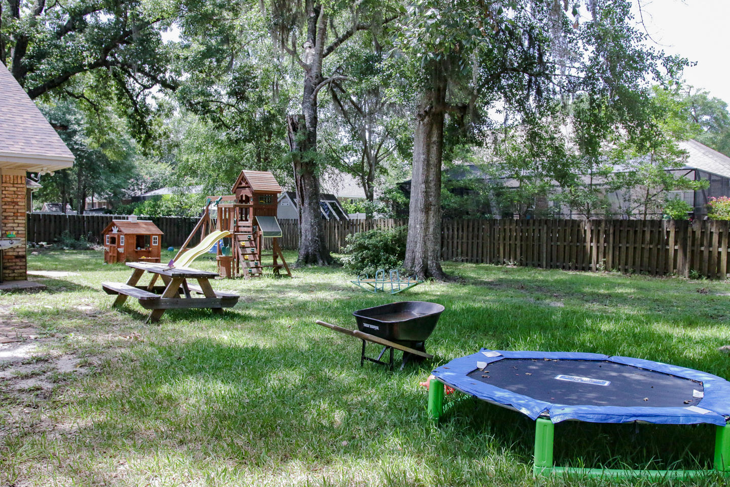 JUNIPER CREEK ESTATES - Residential Lease