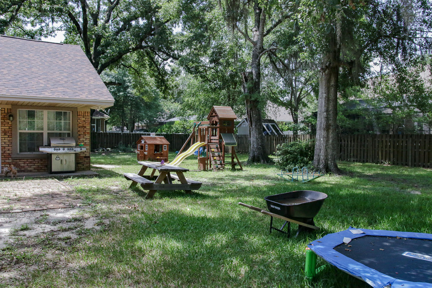 JUNIPER CREEK ESTATES - Residential Lease