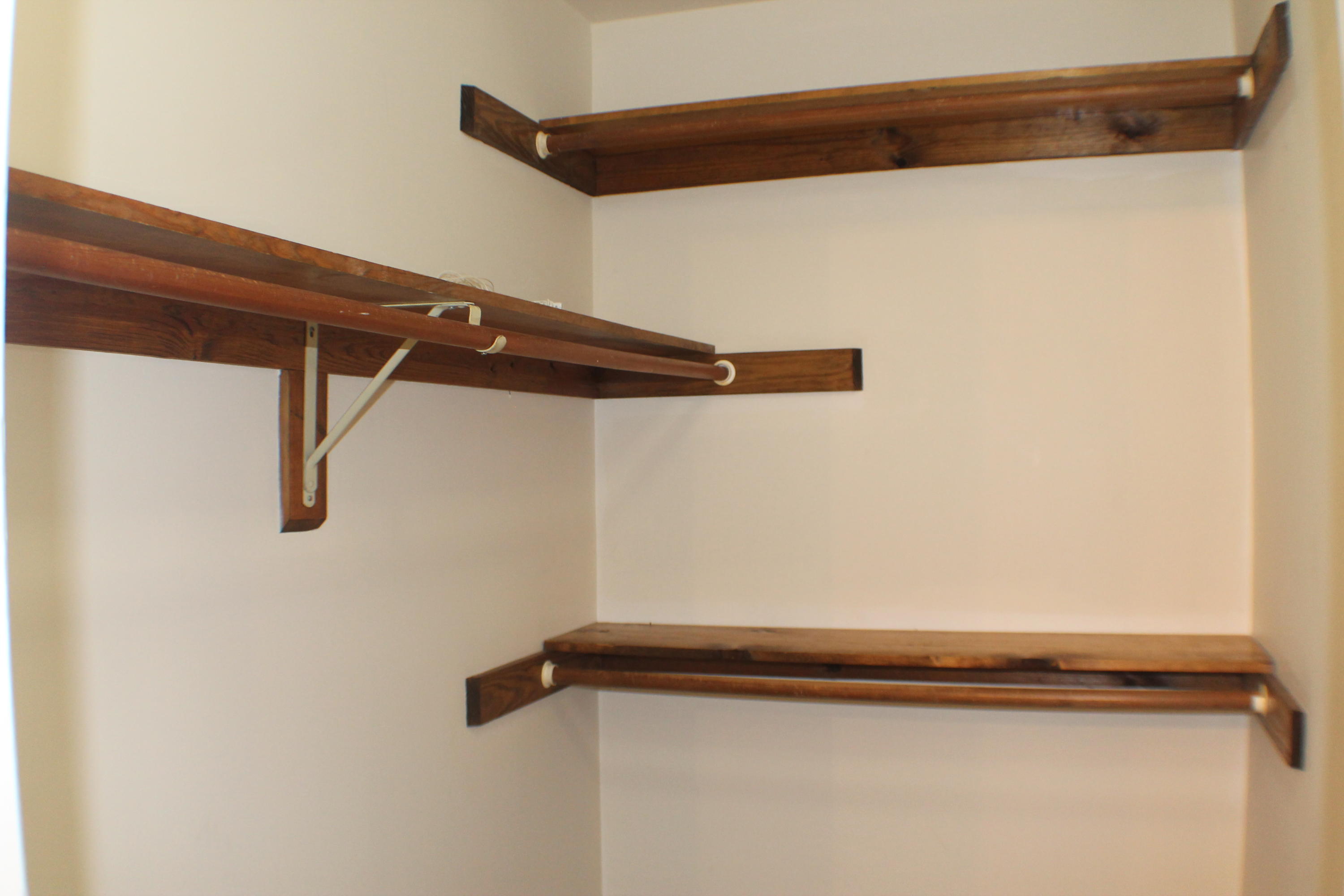 COUNTRYVIEW ESTATES 1ST ADDN - Residential Lease