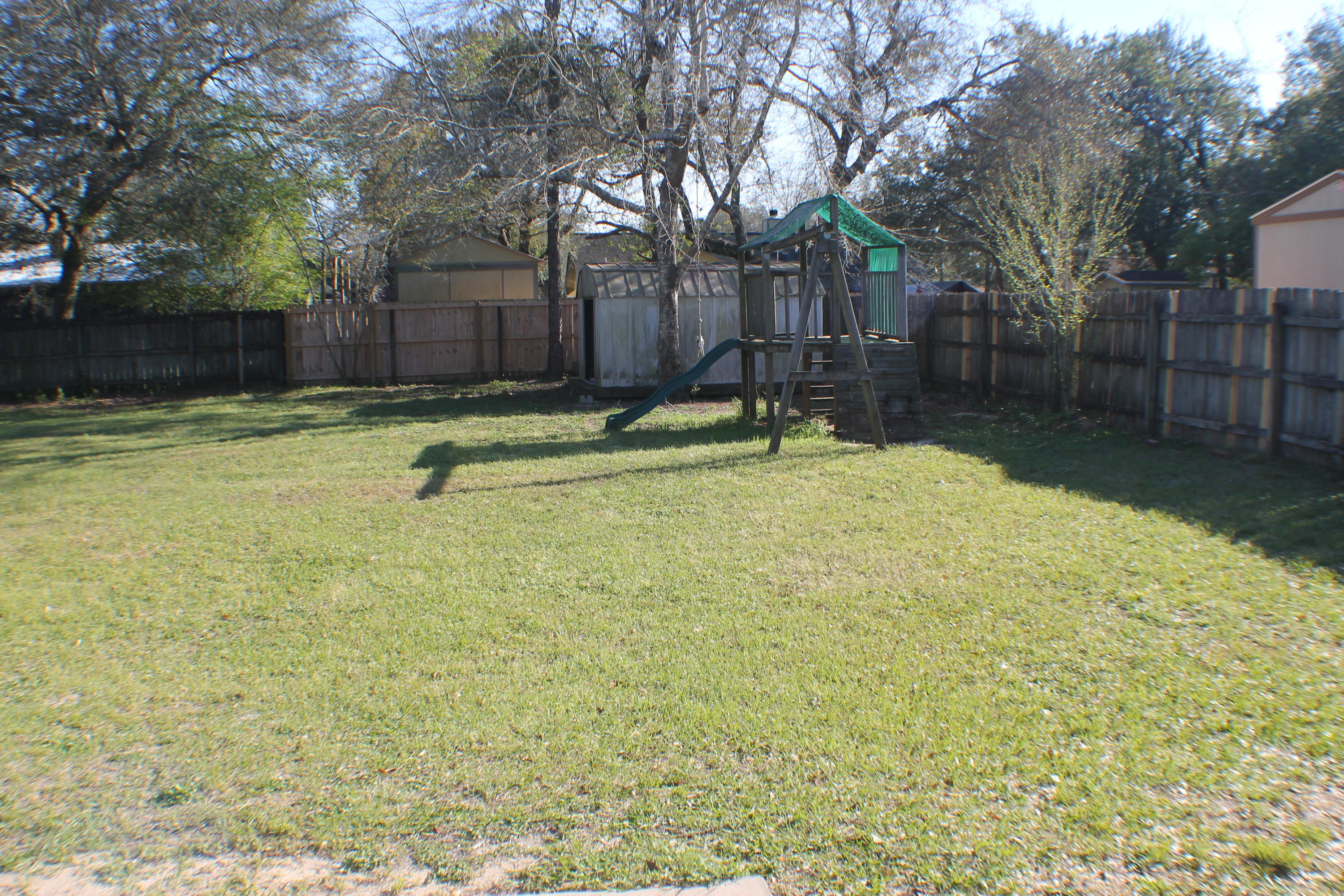 COUNTRYVIEW ESTATES 1ST ADDN - Residential Lease