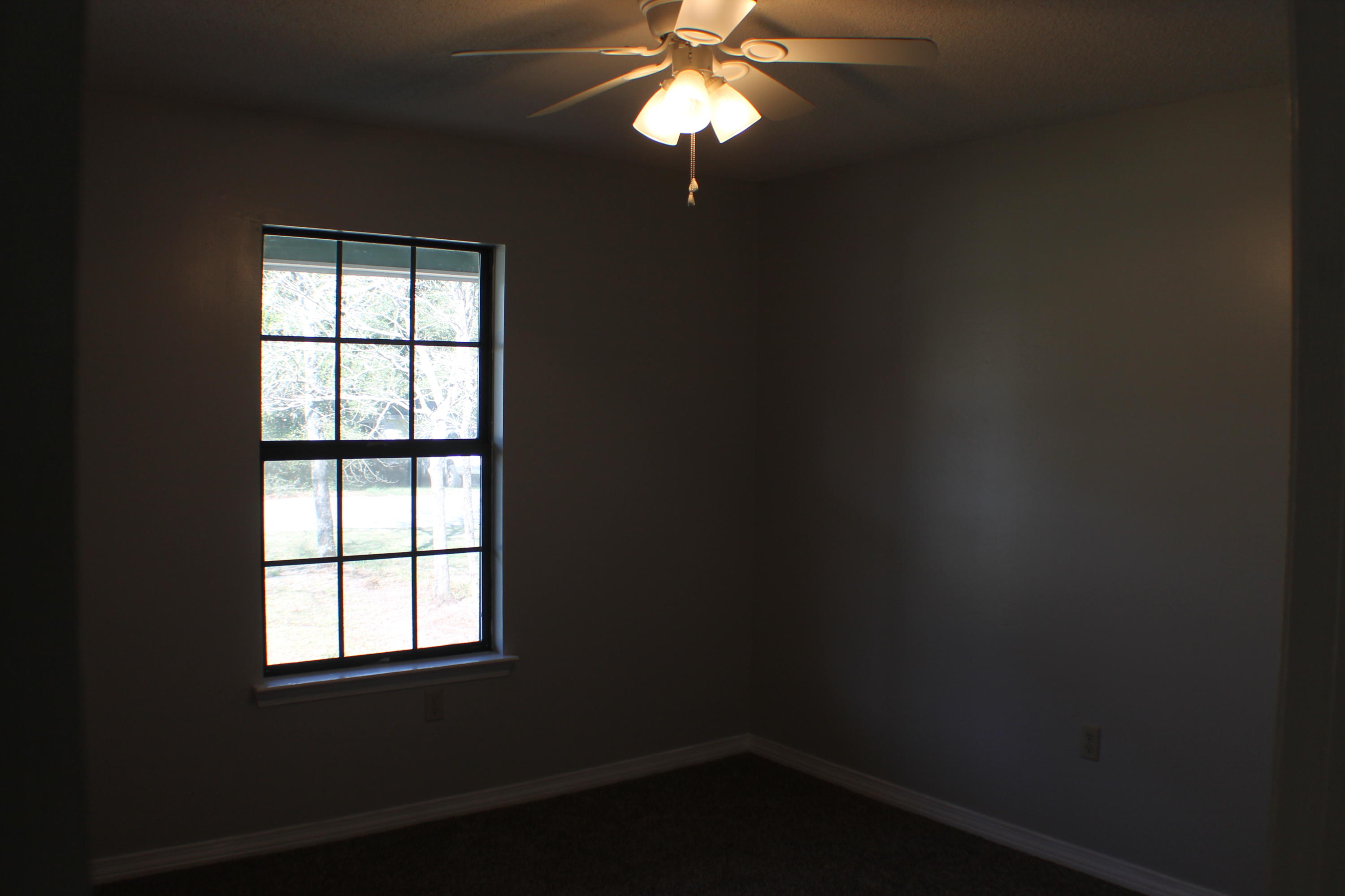 COUNTRYVIEW ESTATES 1ST ADDN - Residential Lease