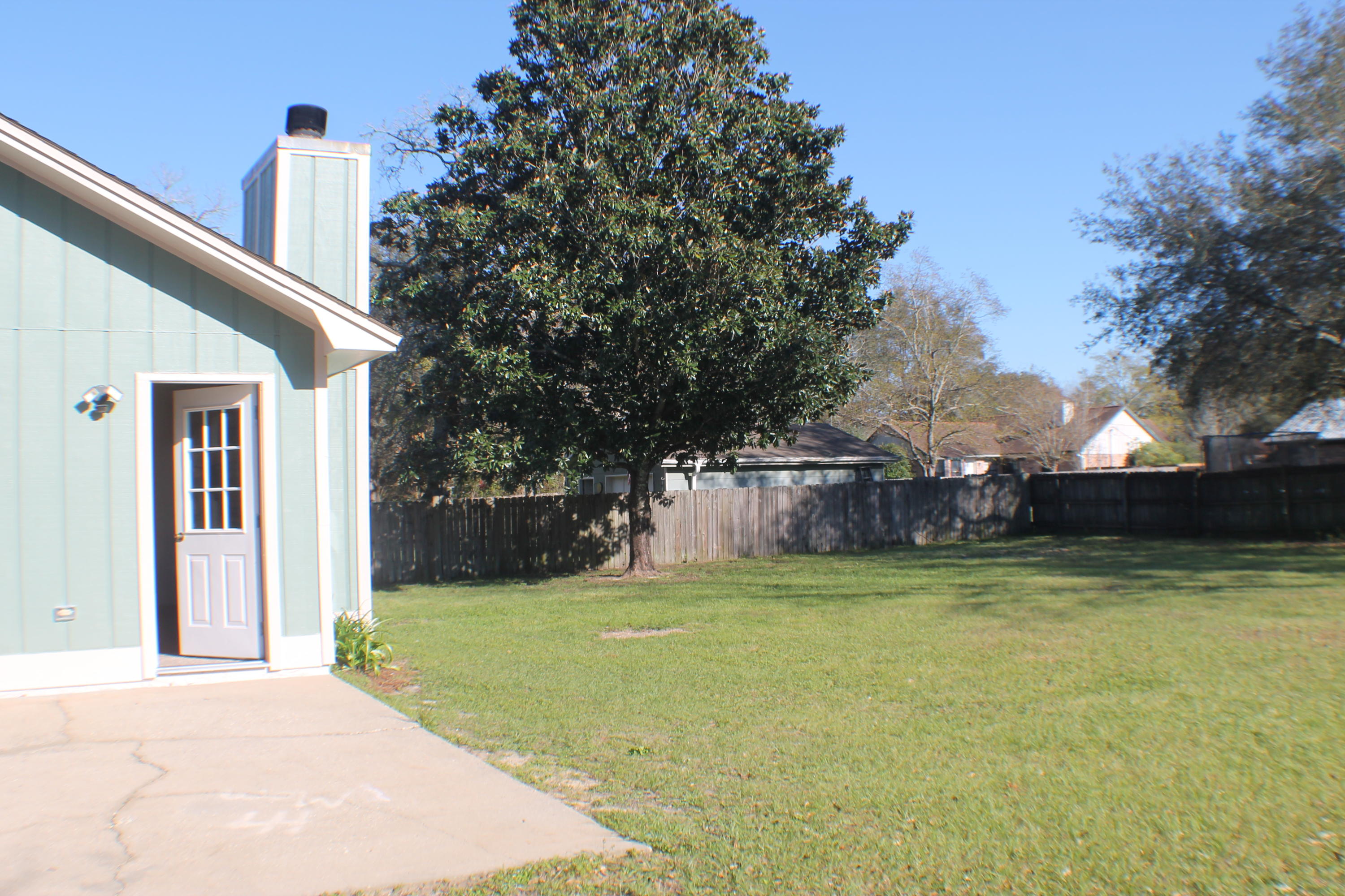 COUNTRYVIEW ESTATES 1ST ADDN - Residential Lease