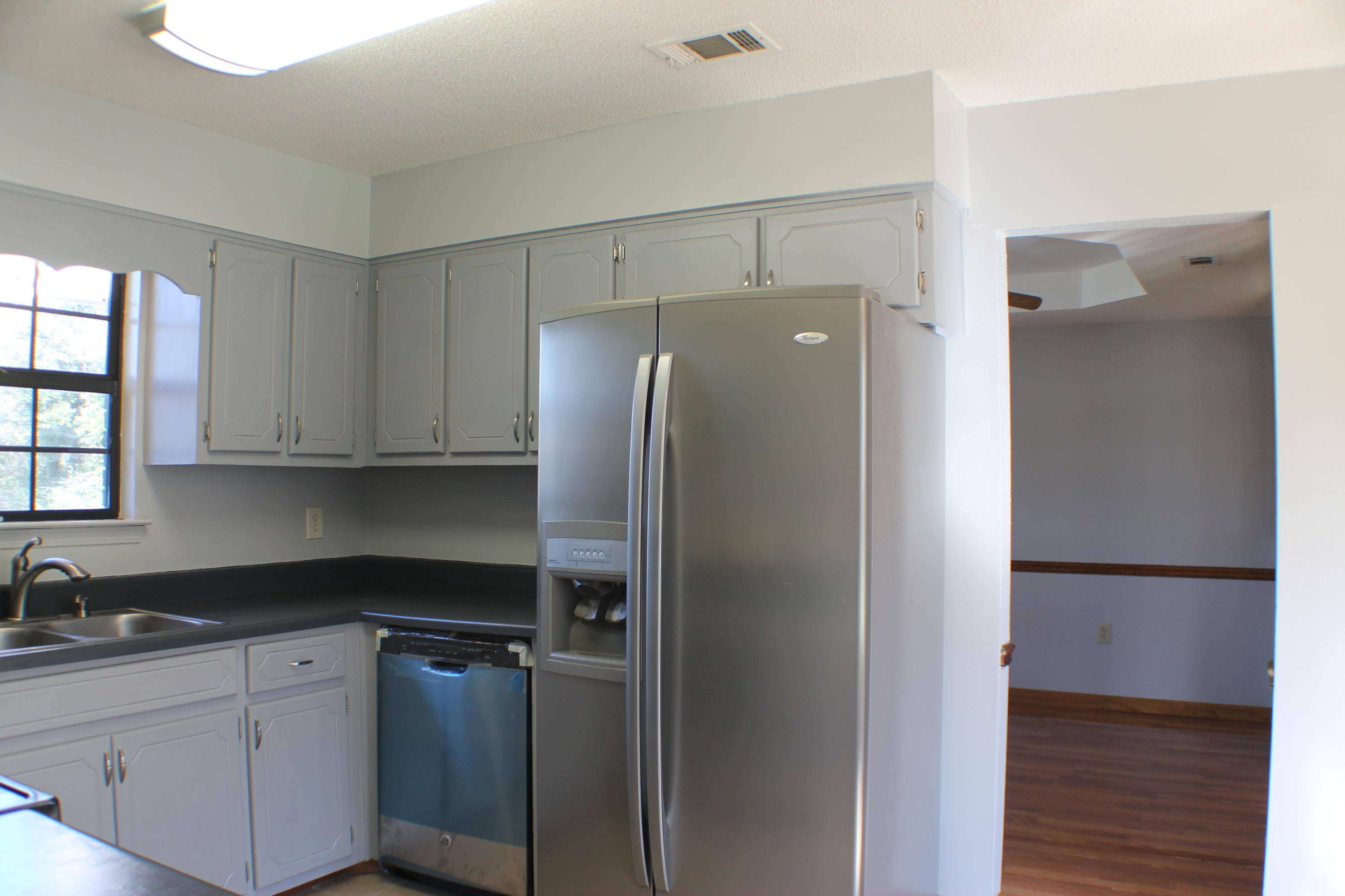 COUNTRYVIEW ESTATES 1ST ADDN - Residential Lease