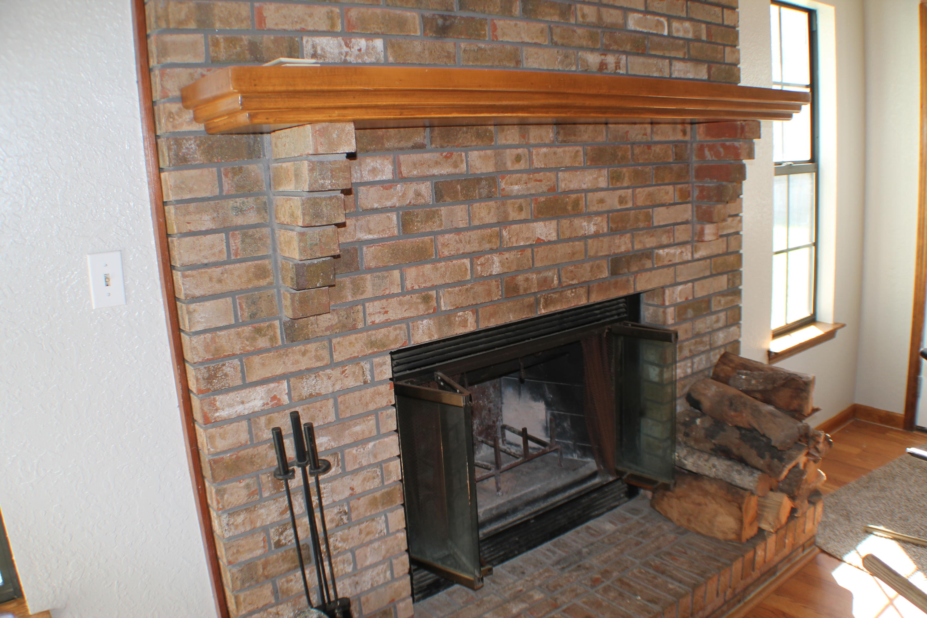 COUNTRYVIEW ESTATES 1ST ADDN - Residential Lease