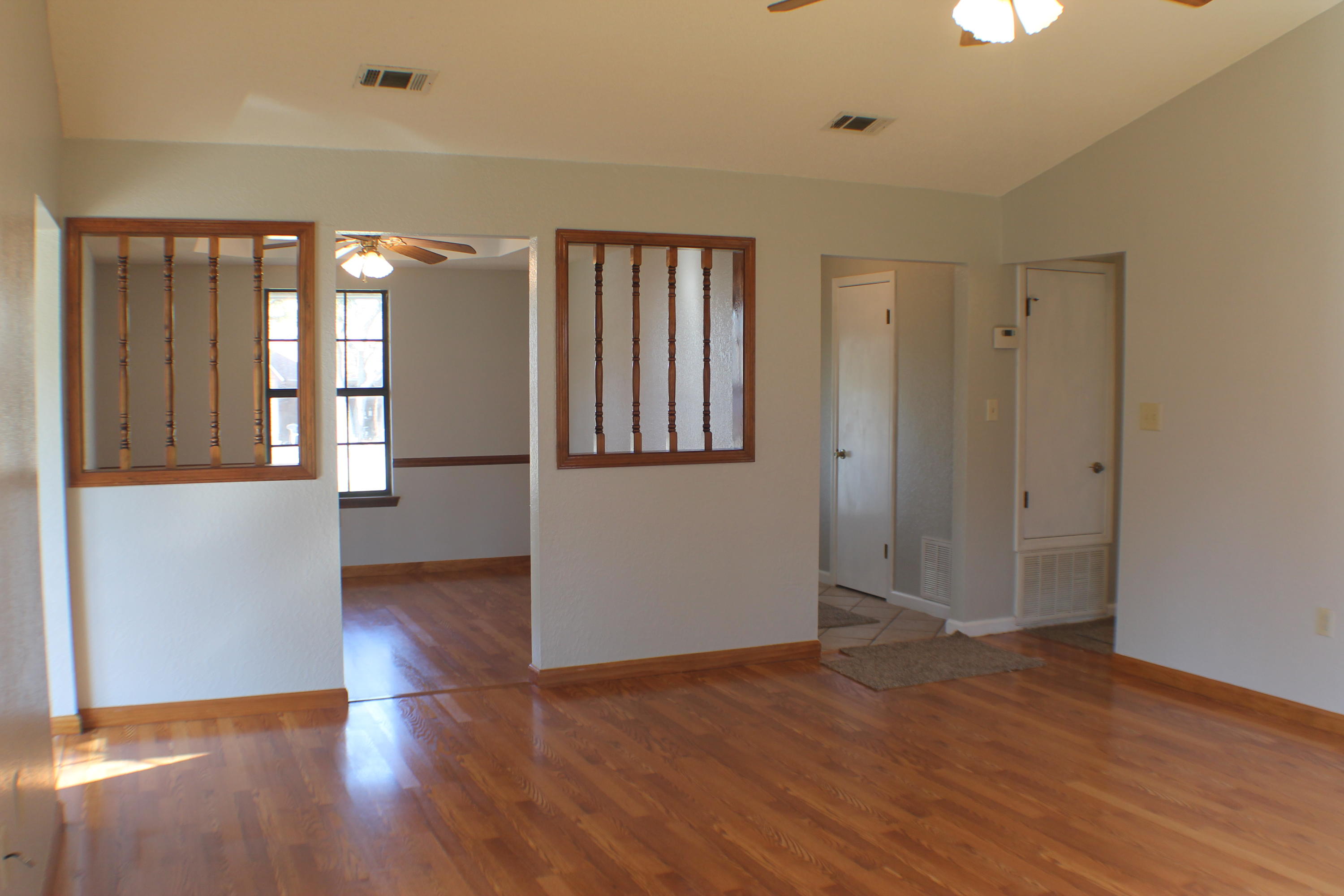 COUNTRYVIEW ESTATES 1ST ADDN - Residential Lease