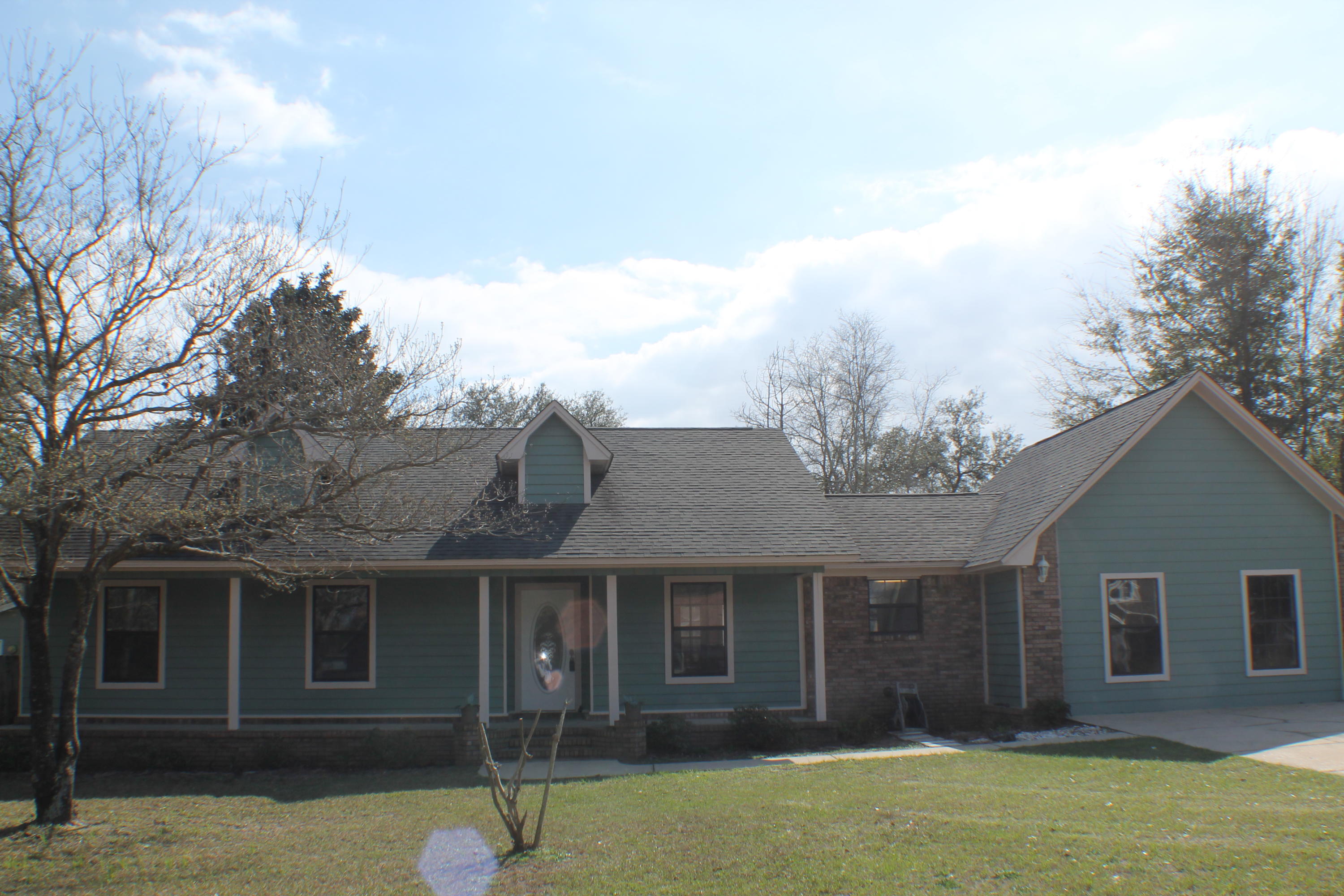 COUNTRYVIEW ESTATES 1ST ADDN - Residential Lease