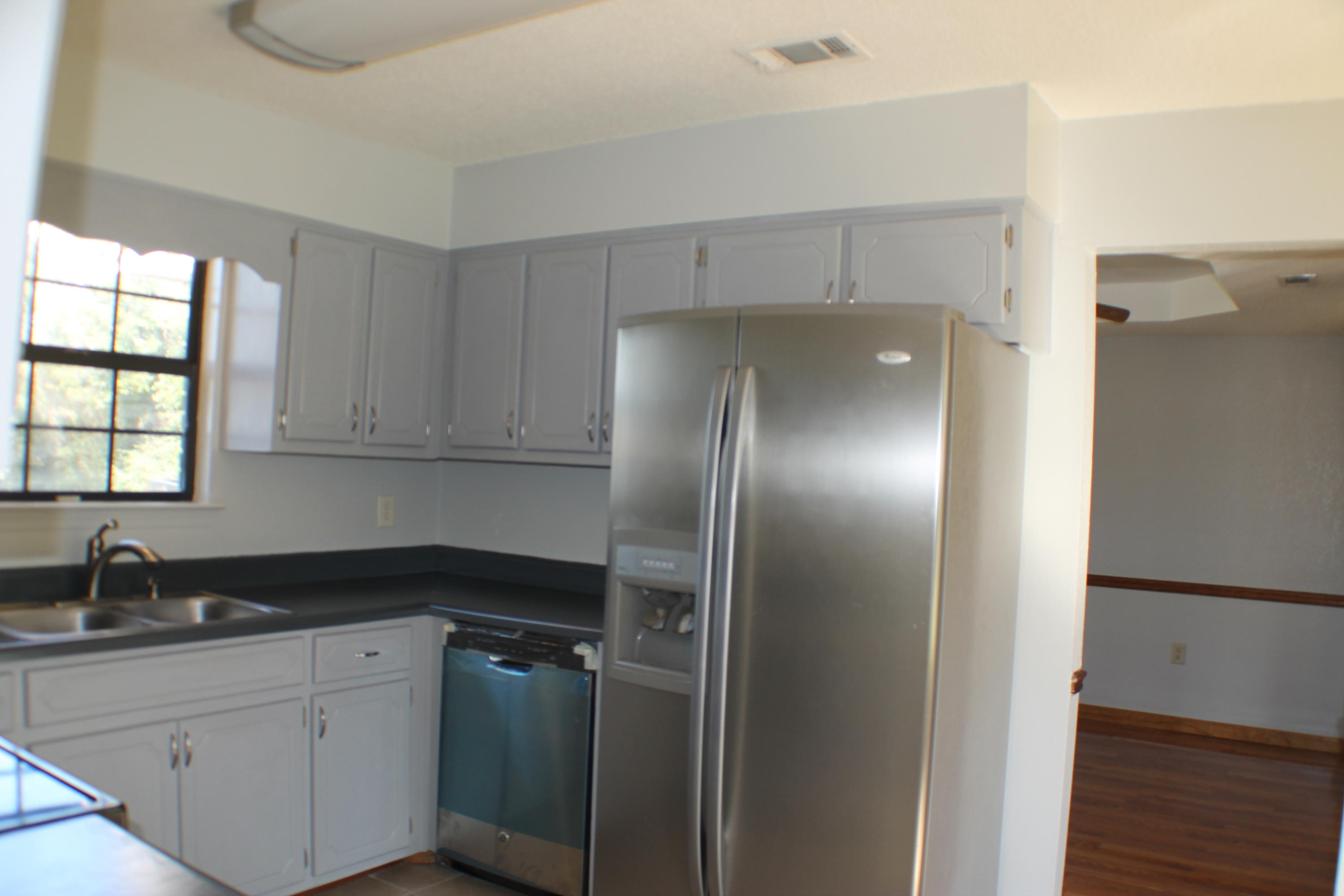 COUNTRYVIEW ESTATES 1ST ADDN - Residential Lease