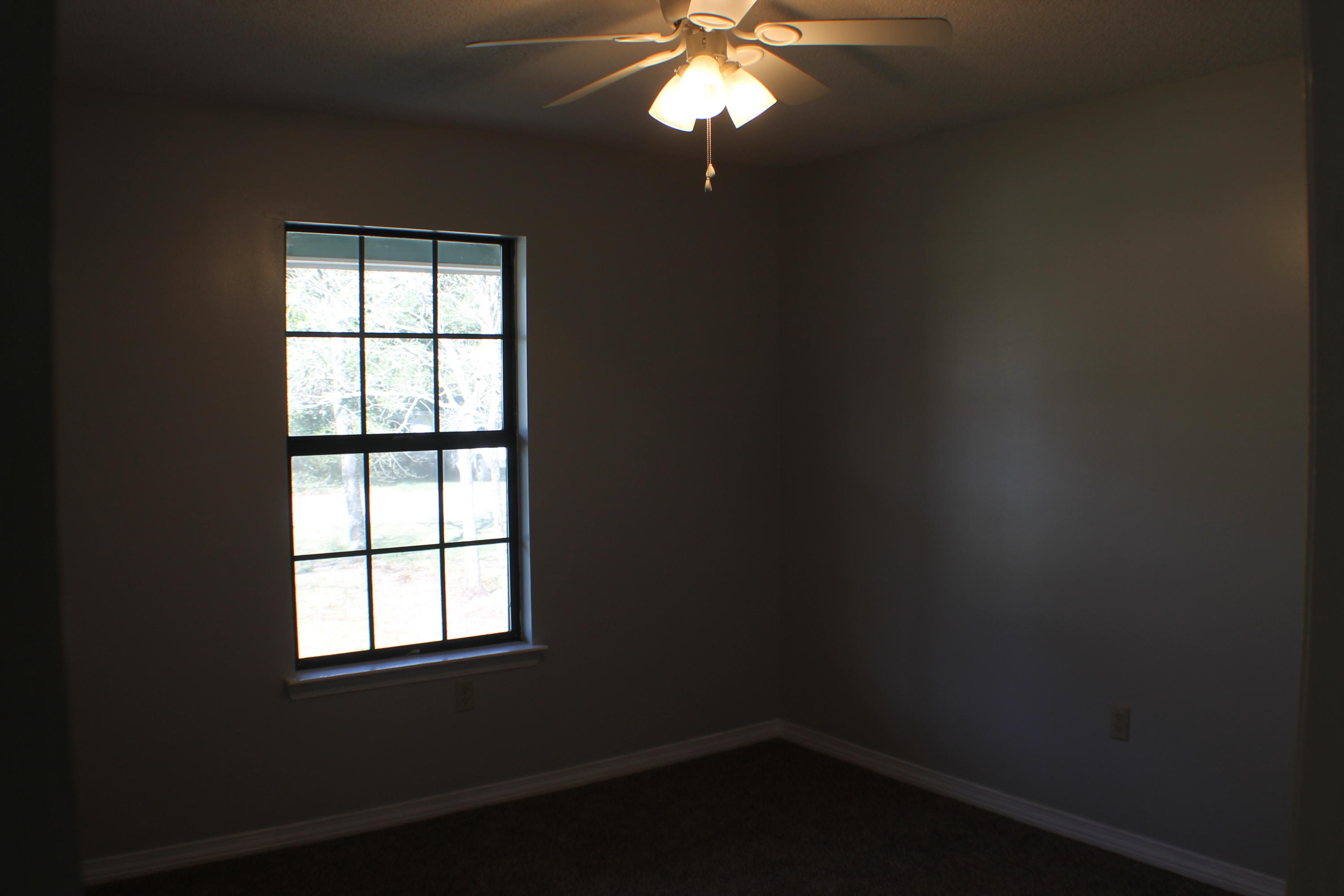 COUNTRYVIEW ESTATES 1ST ADDN - Residential Lease