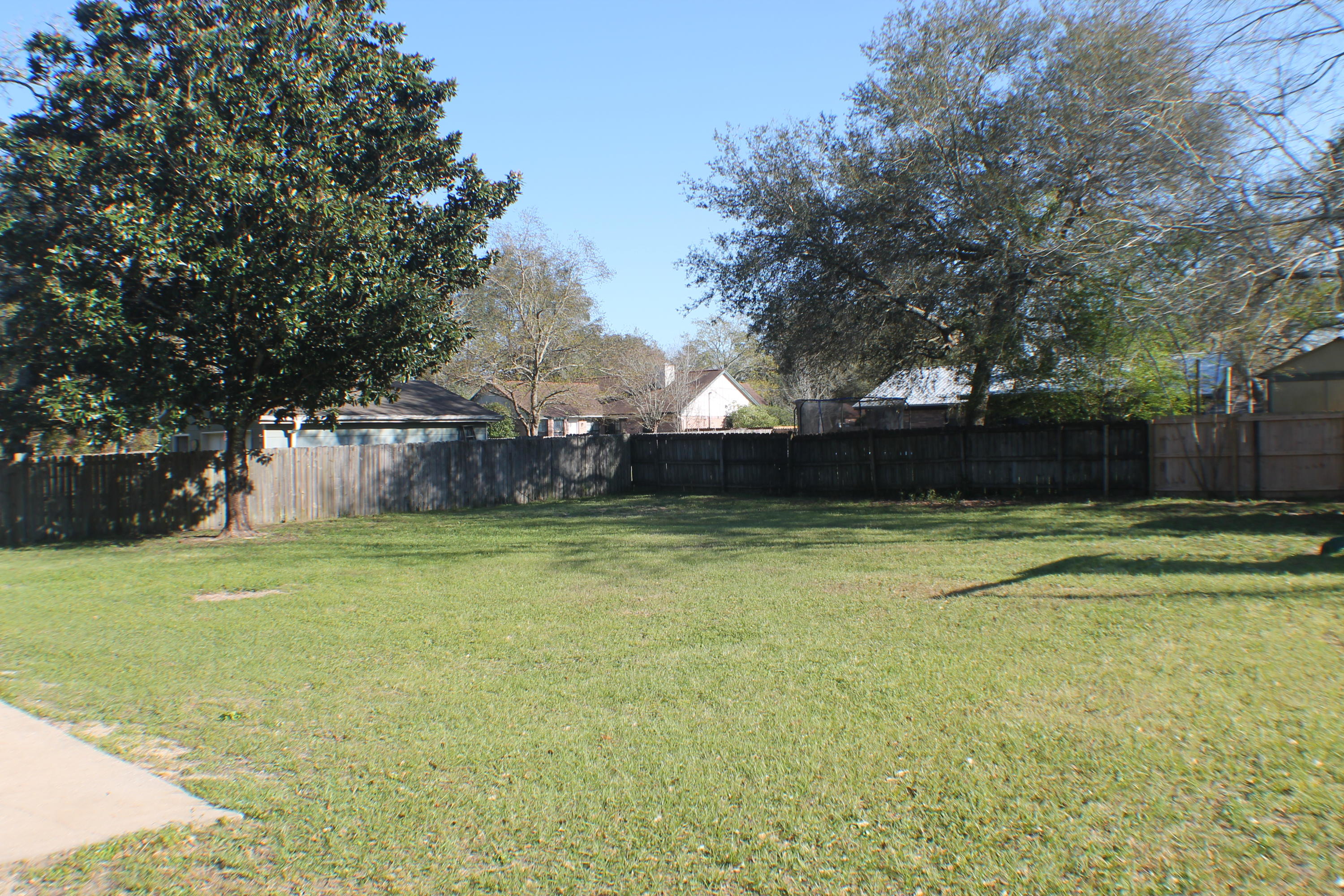 COUNTRYVIEW ESTATES 1ST ADDN - Residential Lease