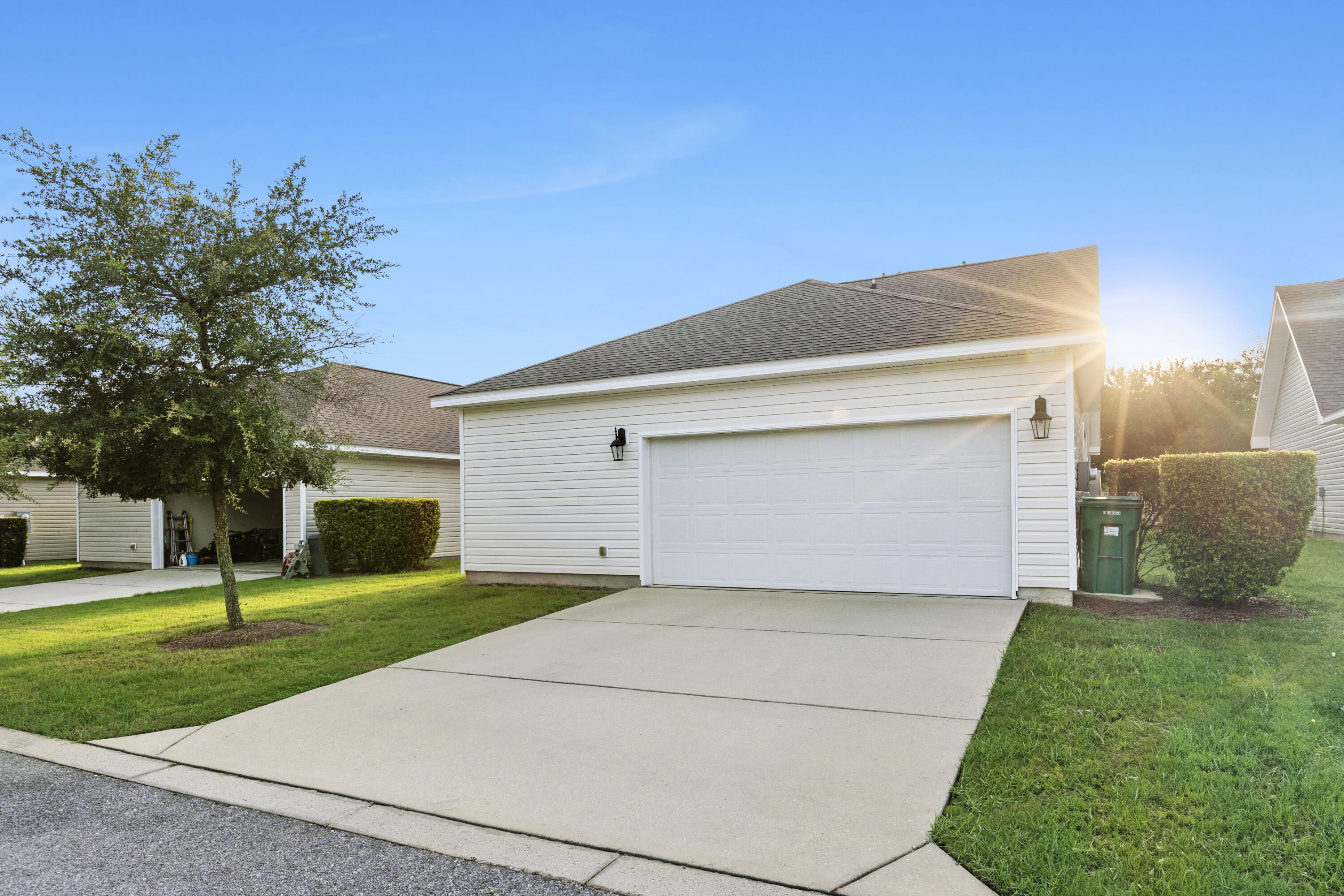 HAMMOCK BAY - Residential