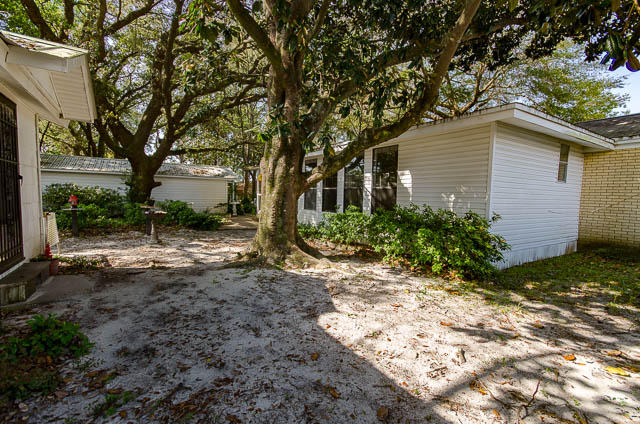 OAKLAND ADD AMENDED MAP LOT 16 BLK 33 - Residential