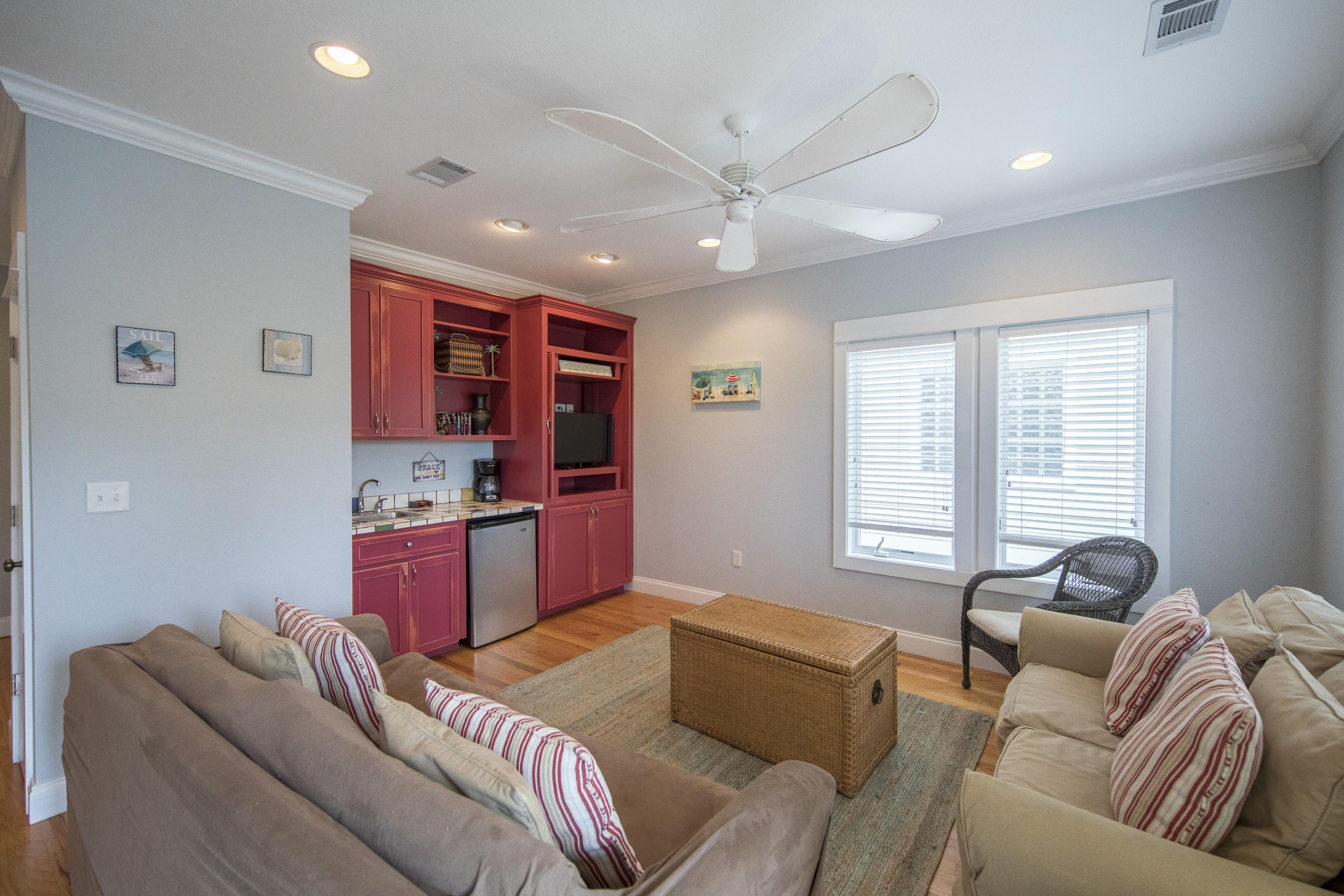 WATERS EDGE - Residential