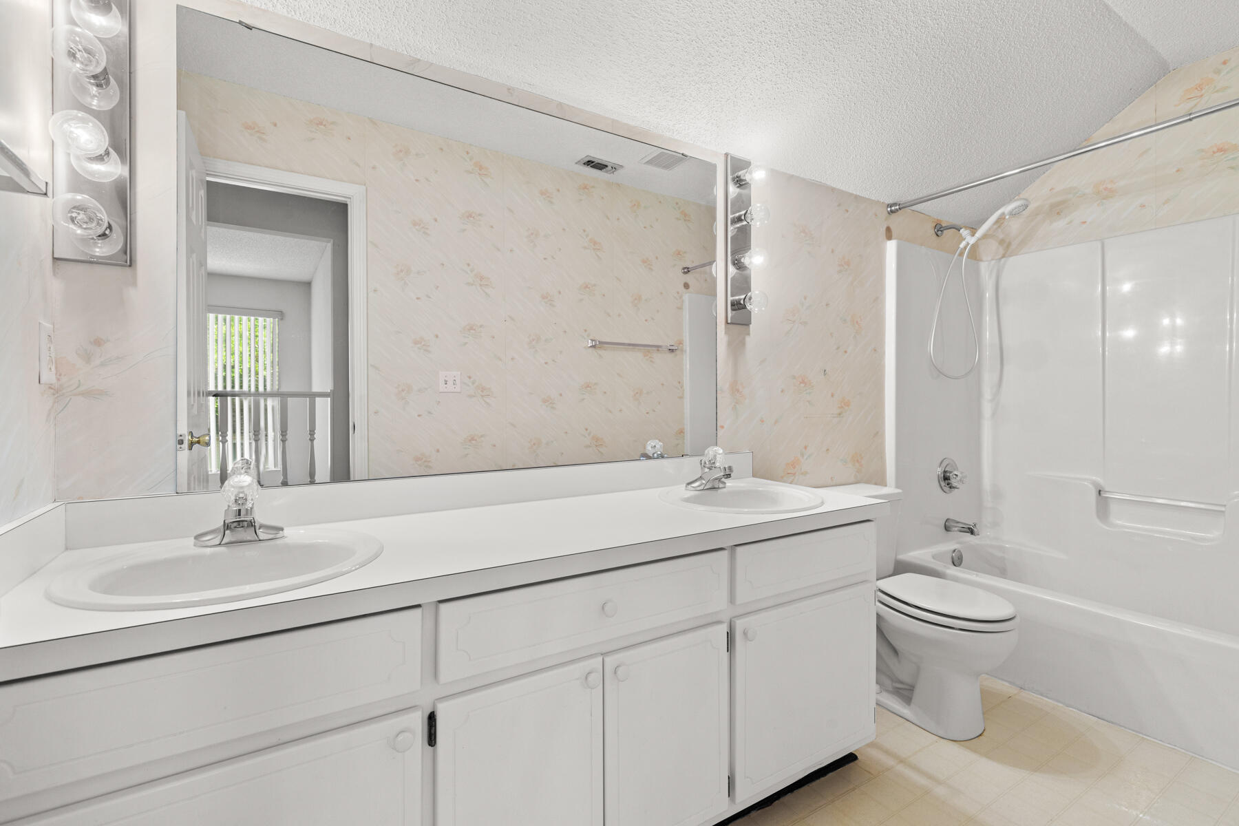 SHALIMAR WOODS S/D - Residential