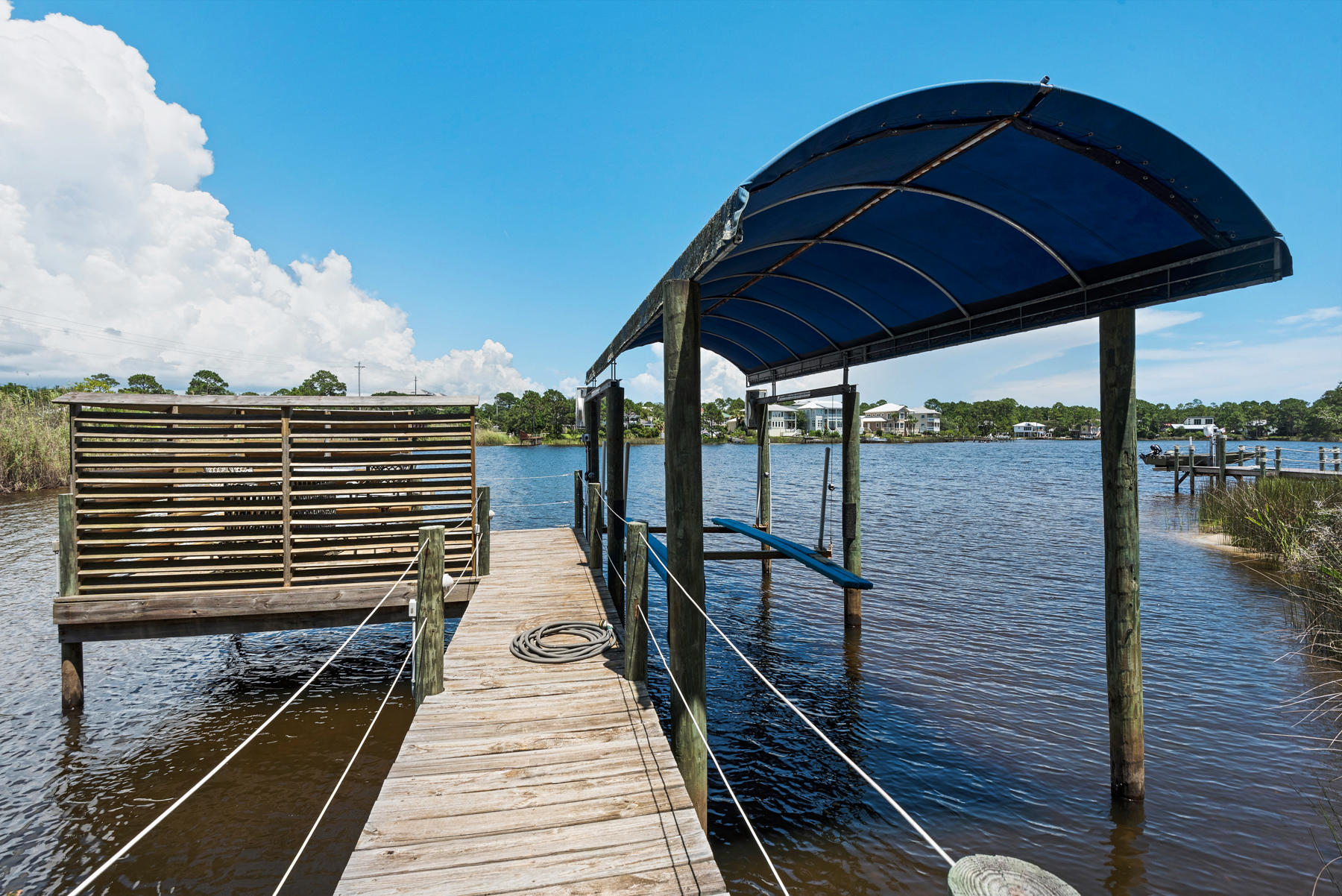 EASTERN LAKE S/D - Residential