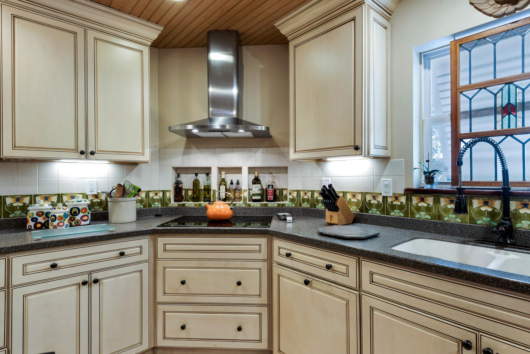 EASTERN LAKE S/D - Residential