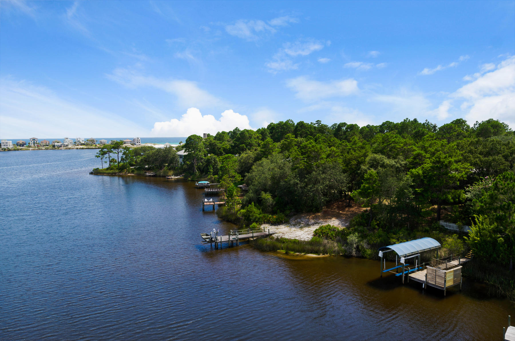 EASTERN LAKE S/D - Residential