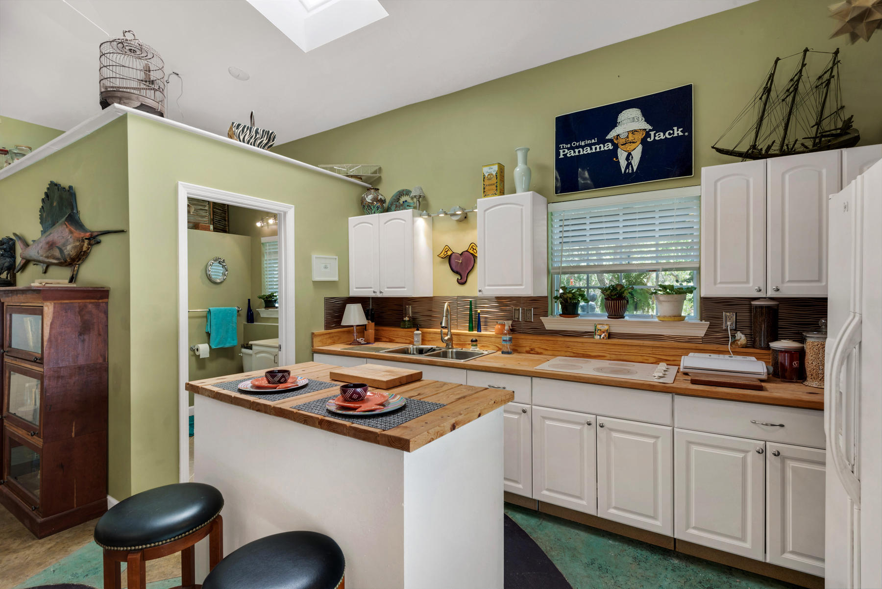 EASTERN LAKE S/D - Residential