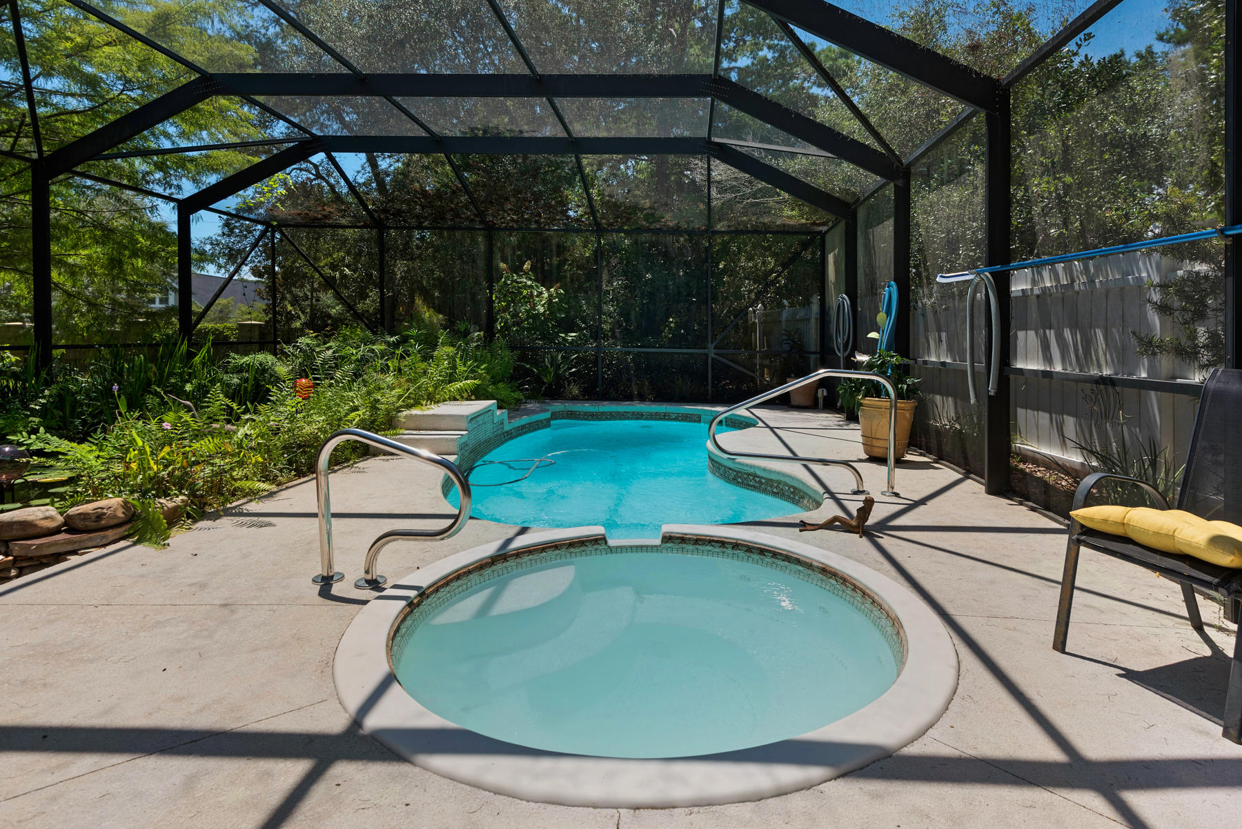 EASTERN LAKE S/D - Residential