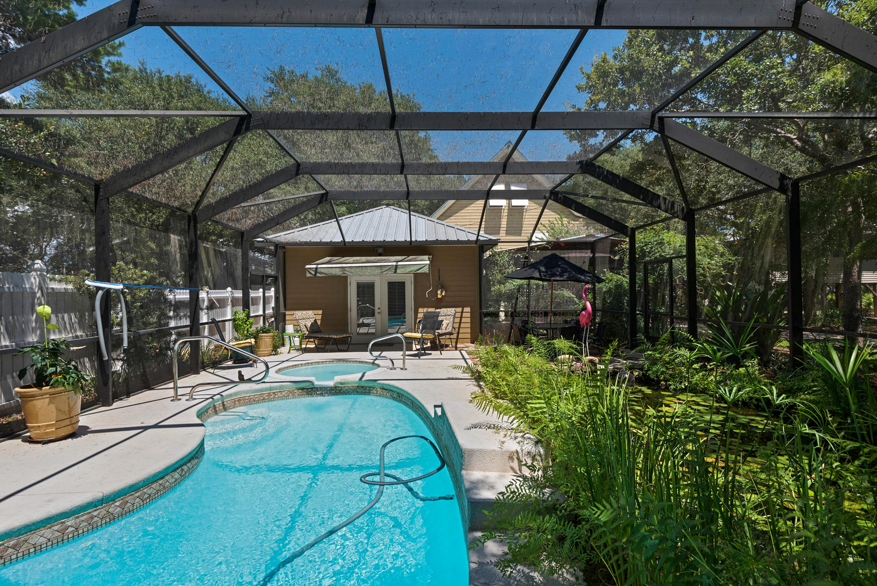 EASTERN LAKE S/D - Residential