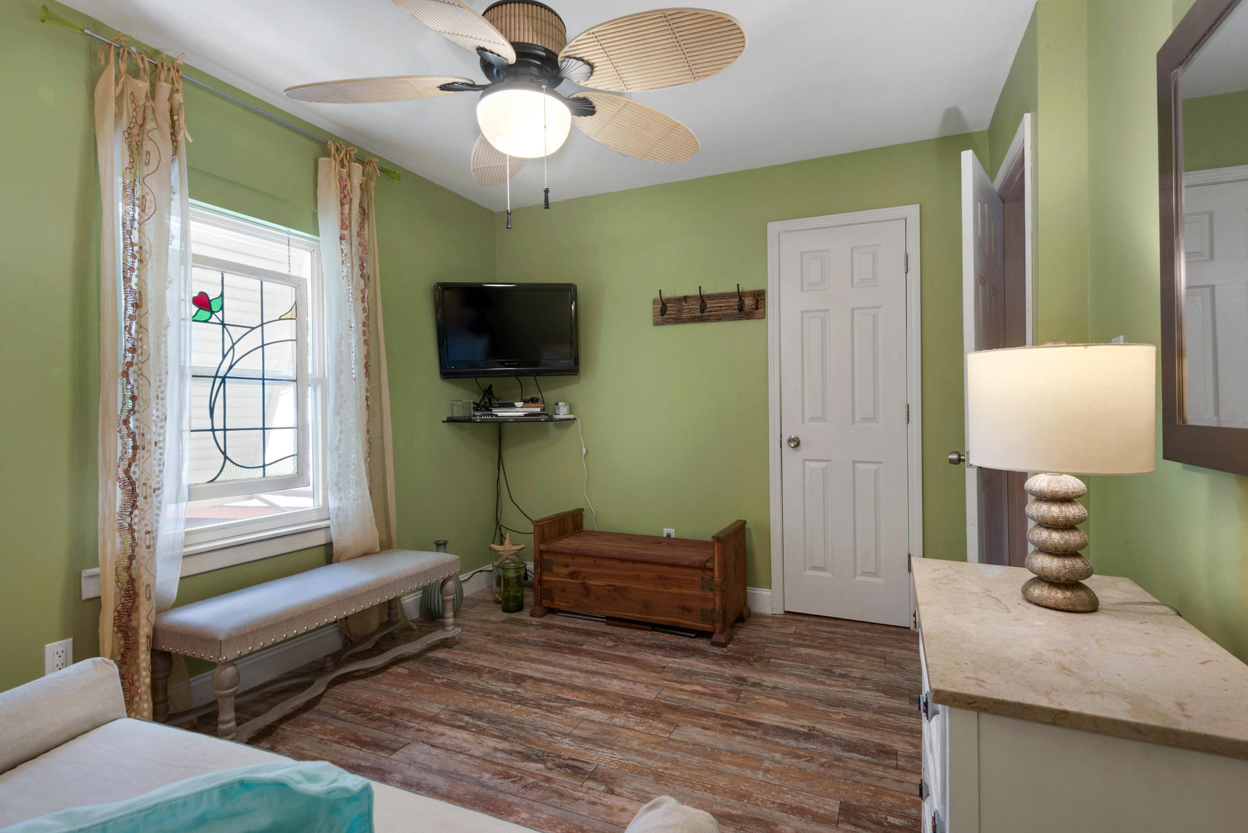 EASTERN LAKE S/D - Residential