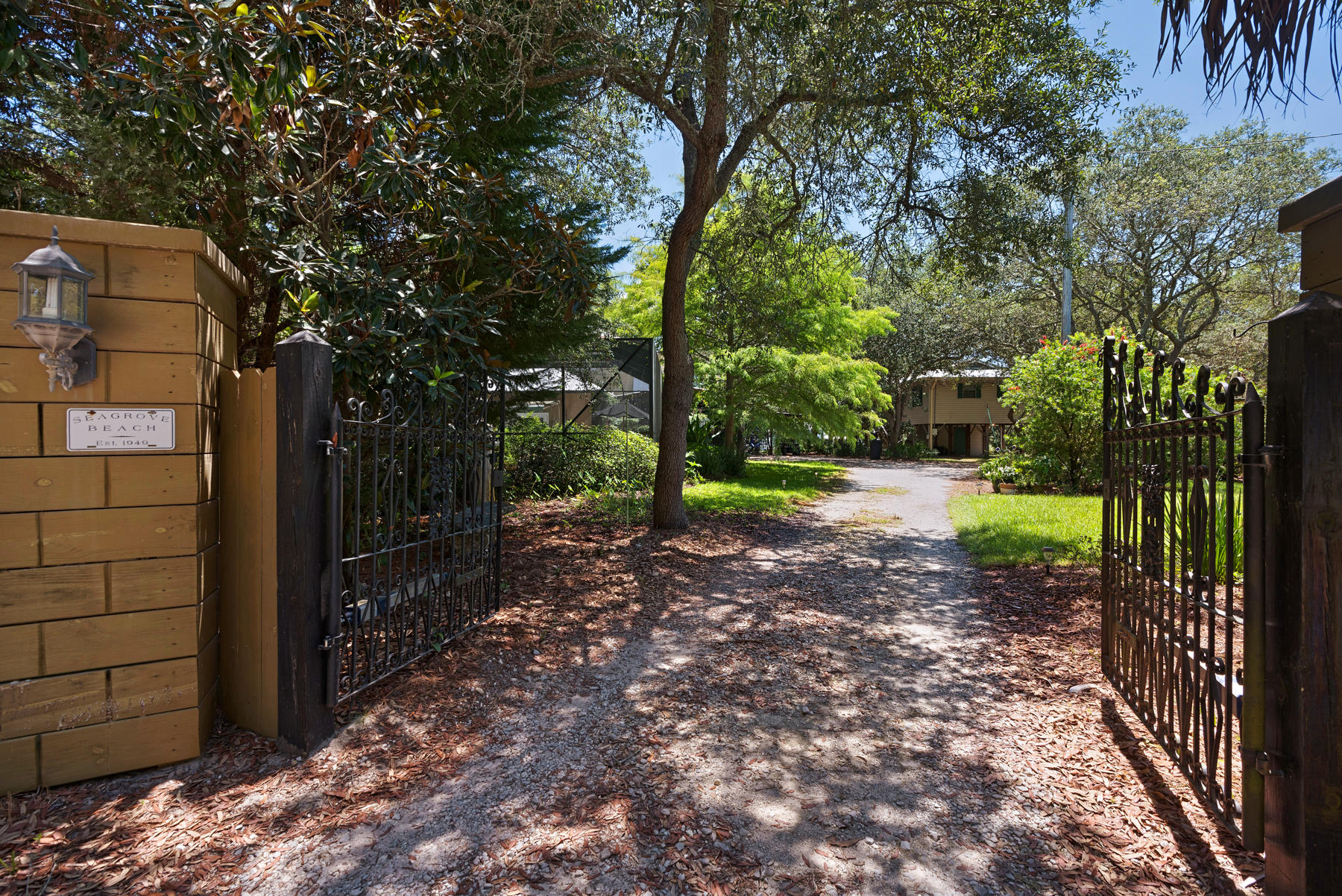 EASTERN LAKE S/D - Residential