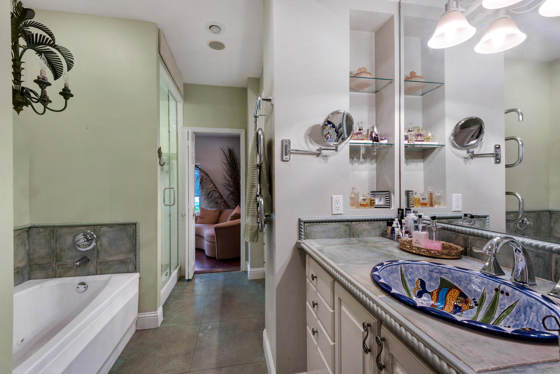 EASTERN LAKE S/D - Residential