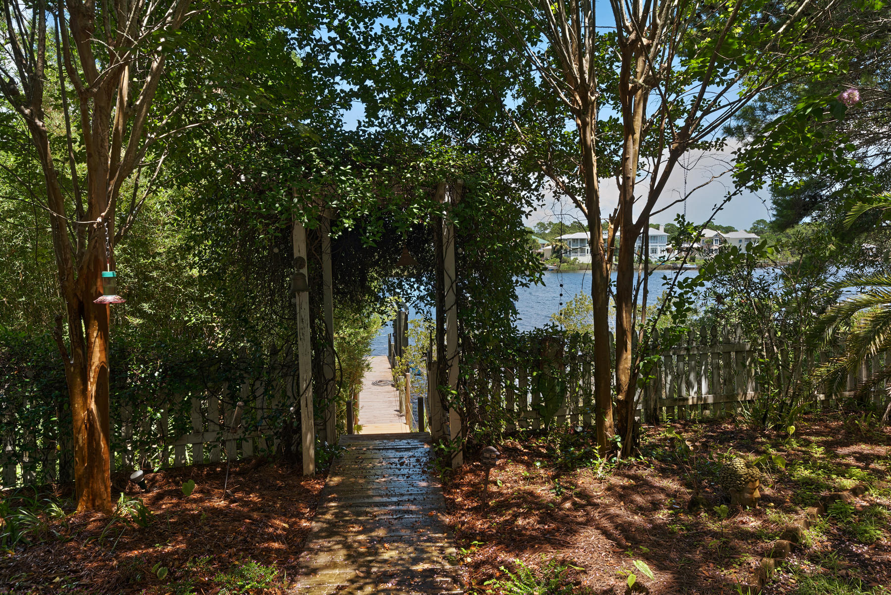 EASTERN LAKE S/D - Residential