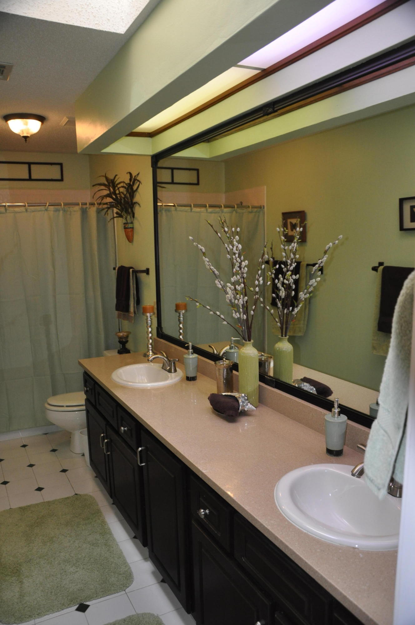 LAKE POINTE at lake Lorraine/Shalimar - Residential