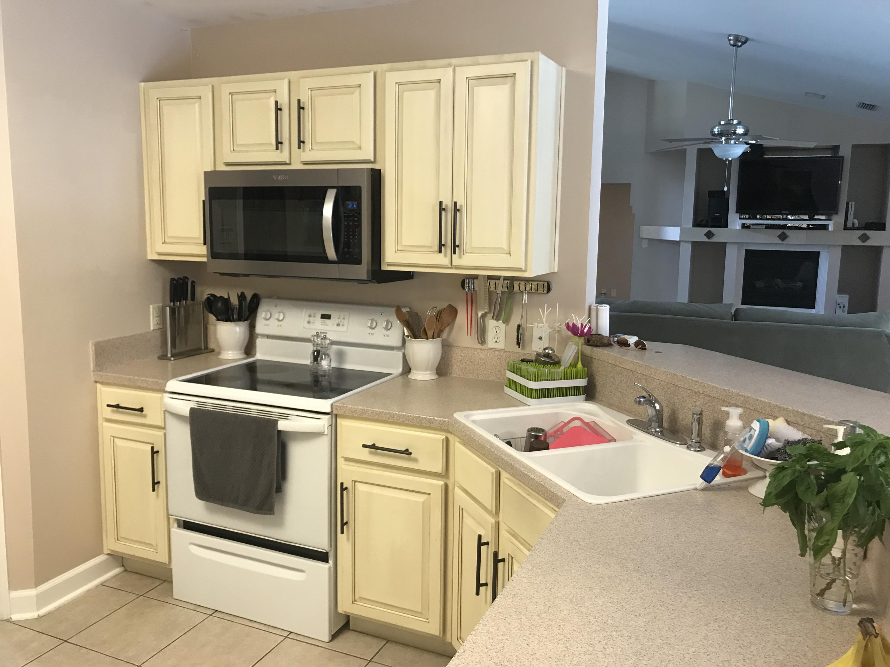 RAINTREE ESTATES - Residential Lease