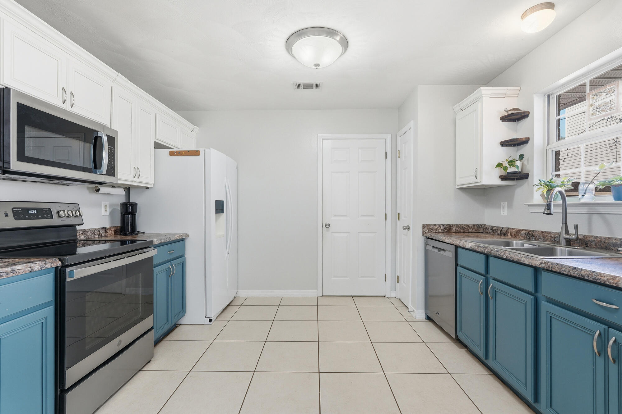 NATHEY ESTATES - Residential