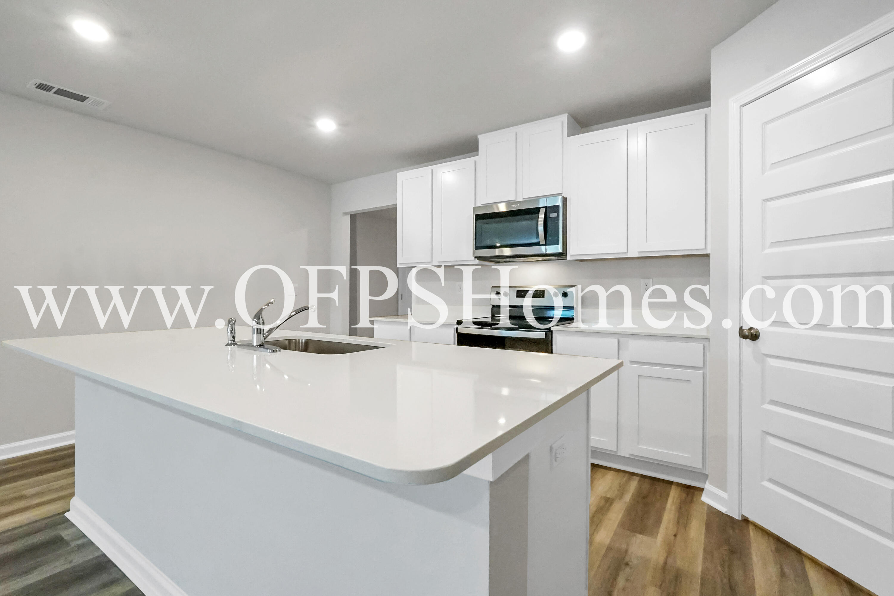 SILVER LAKE VILLAGE - Residential Lease