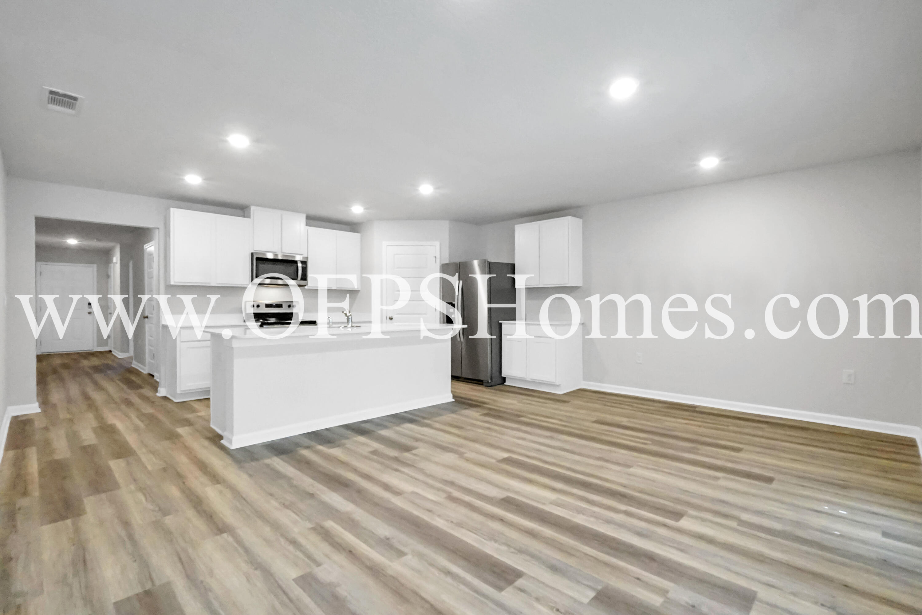 SILVER LAKE VILLAGE - Residential Lease